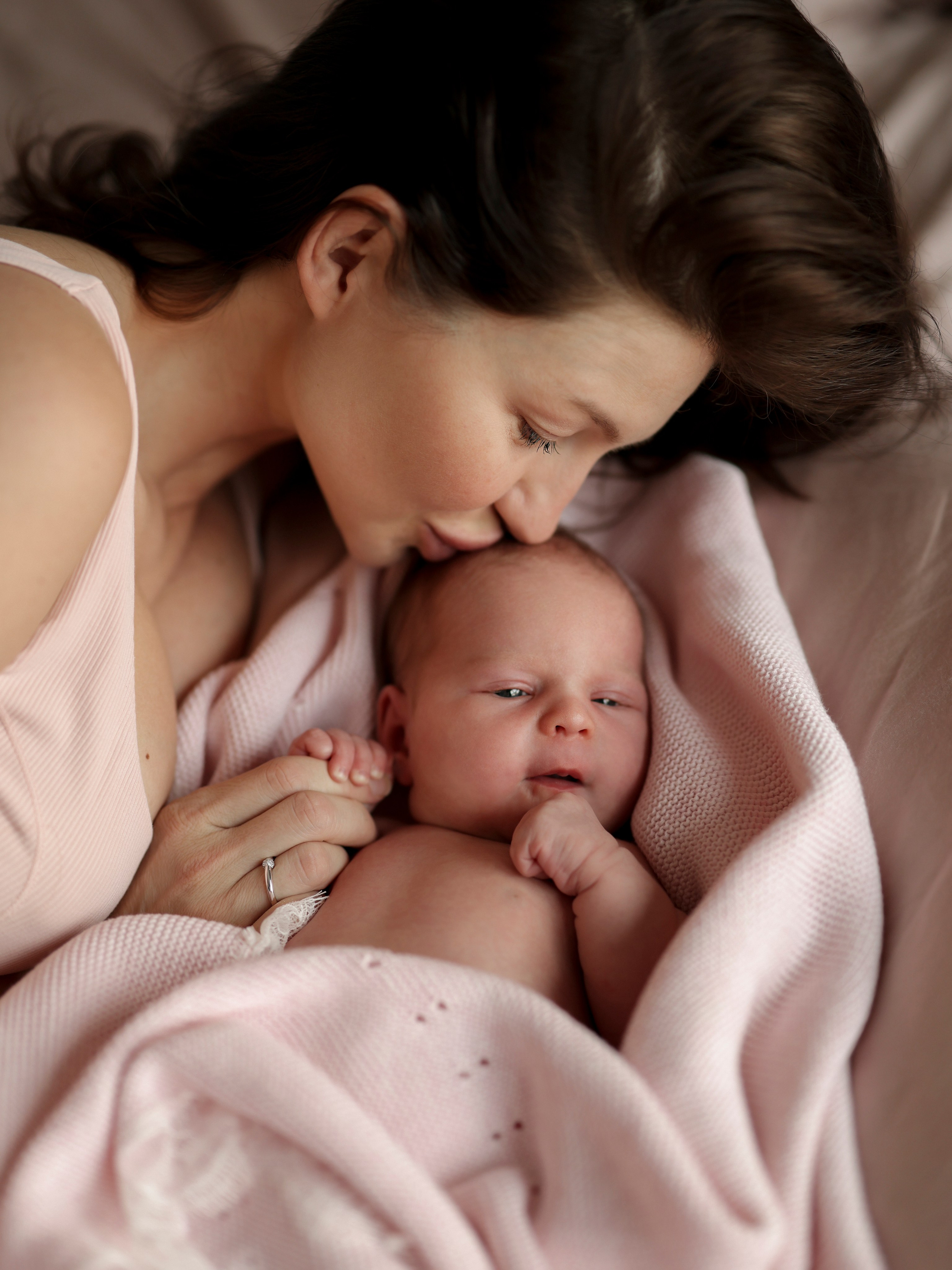 Фотограф для домашней фотосессии. Фотограф новорожденных Екатеринбург, детский фотограф в Екатеринбурге,