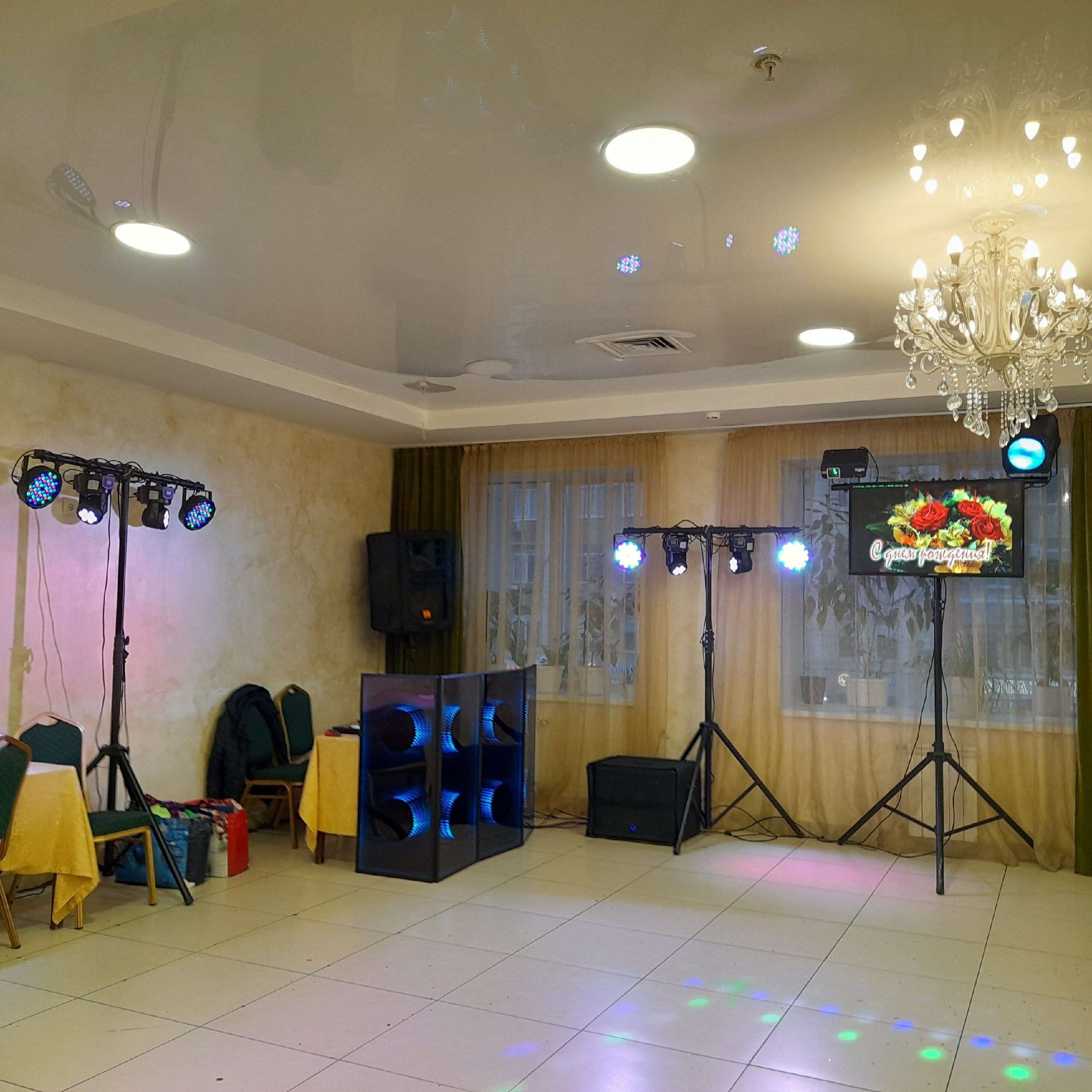 Звукооператор Алексей Михалко. Ведущий, Тамада, DJ, фото в Перми. Хорошее настроение