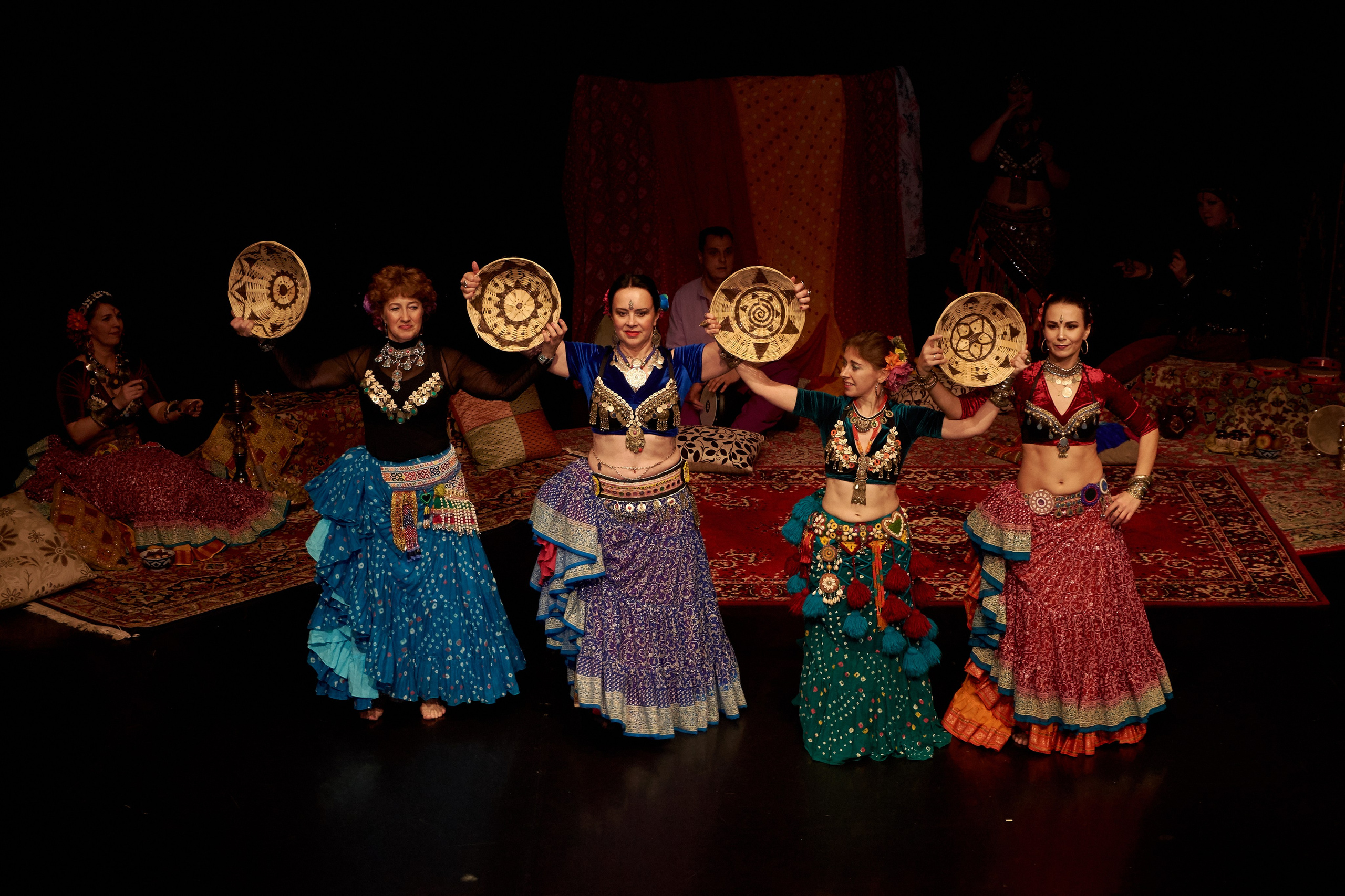 Город танцующего народа. Ольга Чёкотова (Фотограф Кострома)