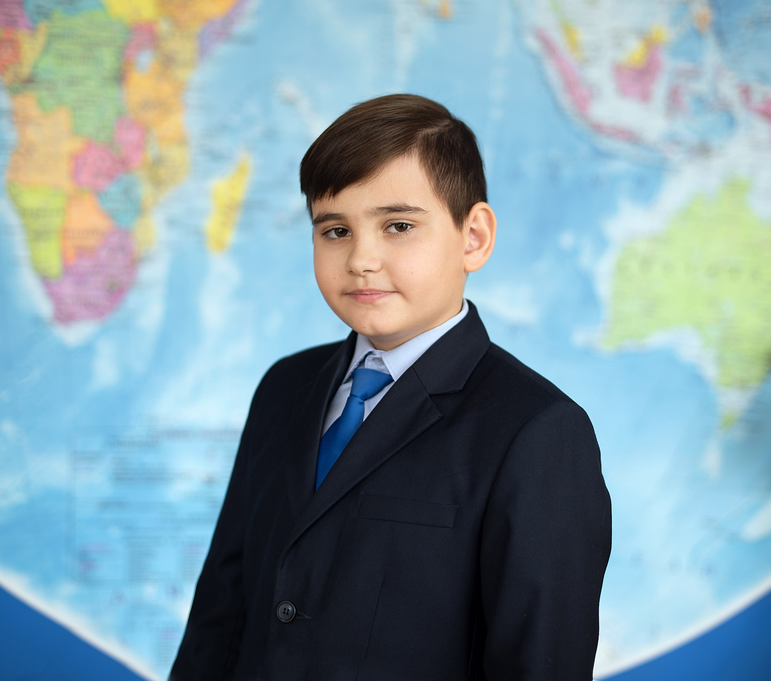 Пример съемки для выпускного альбома с наполнением «стандарт». Выпускные альбомы для школ и детских садов в Иваново