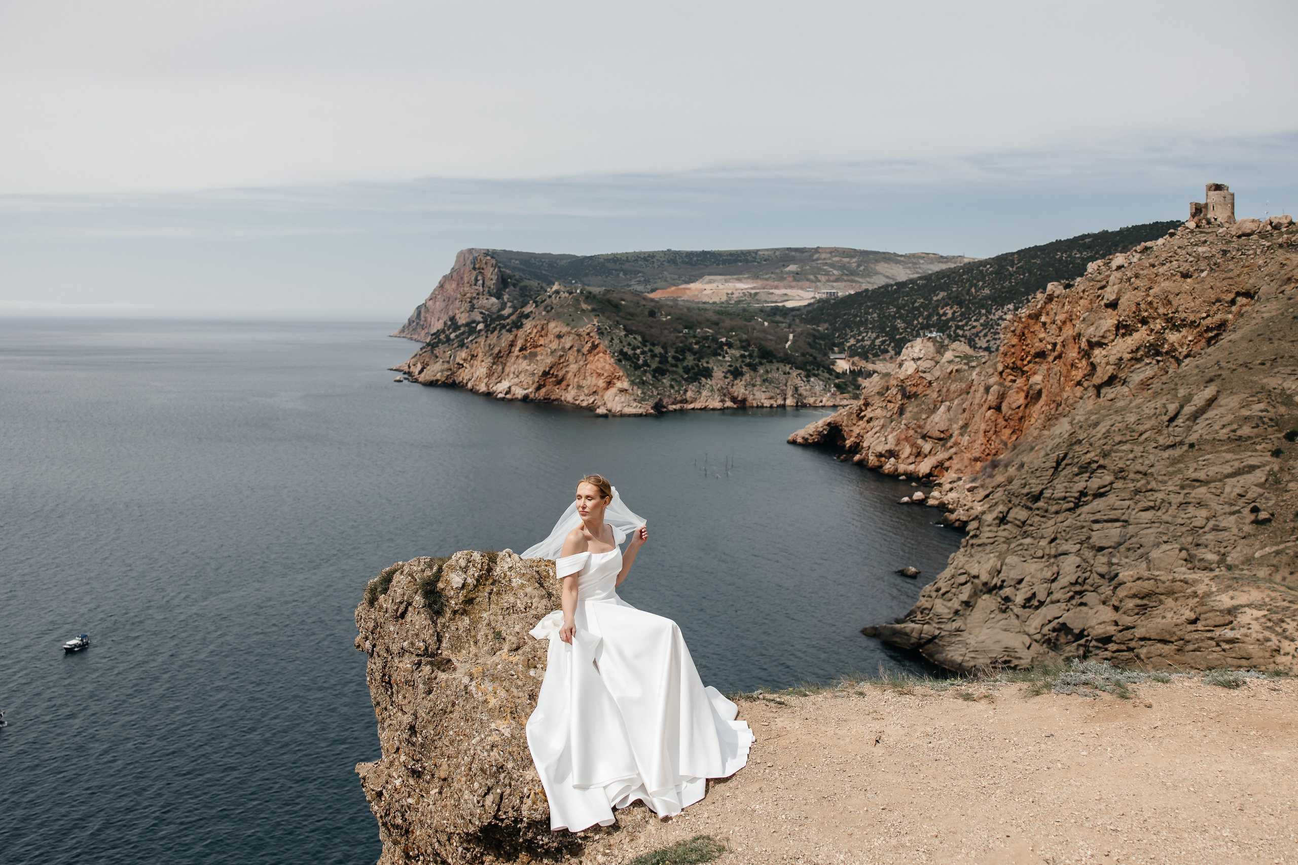 Анонс свадьбы Алены и Алексея. Весенняя Балаклава и Ливадийский дворец. Свадебный фотограф в Крыму и Севастополе Ольга Баскакова