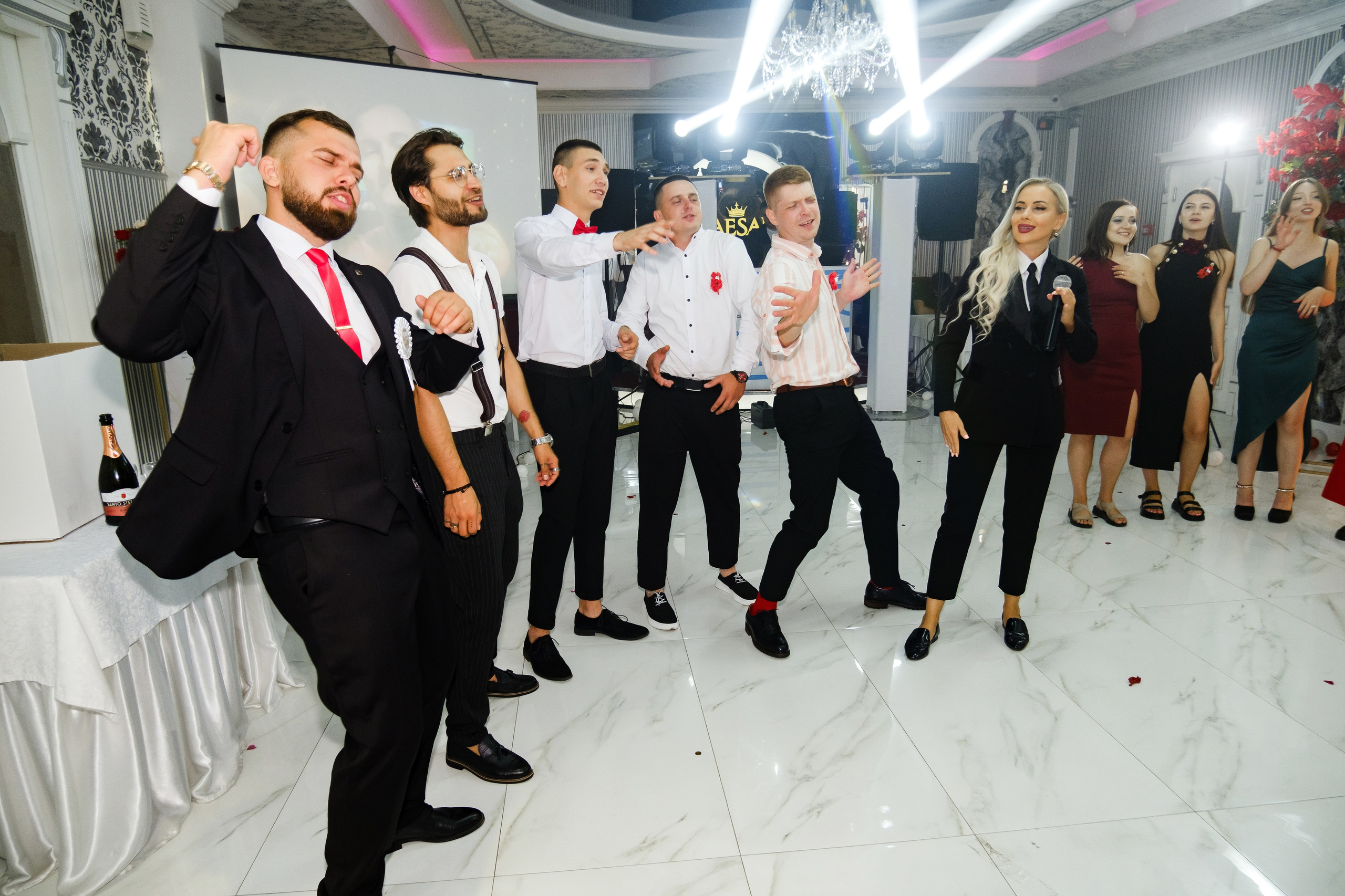 Михаил и Юлия. Свадебный фотограф | репортаж | праздники | крещение