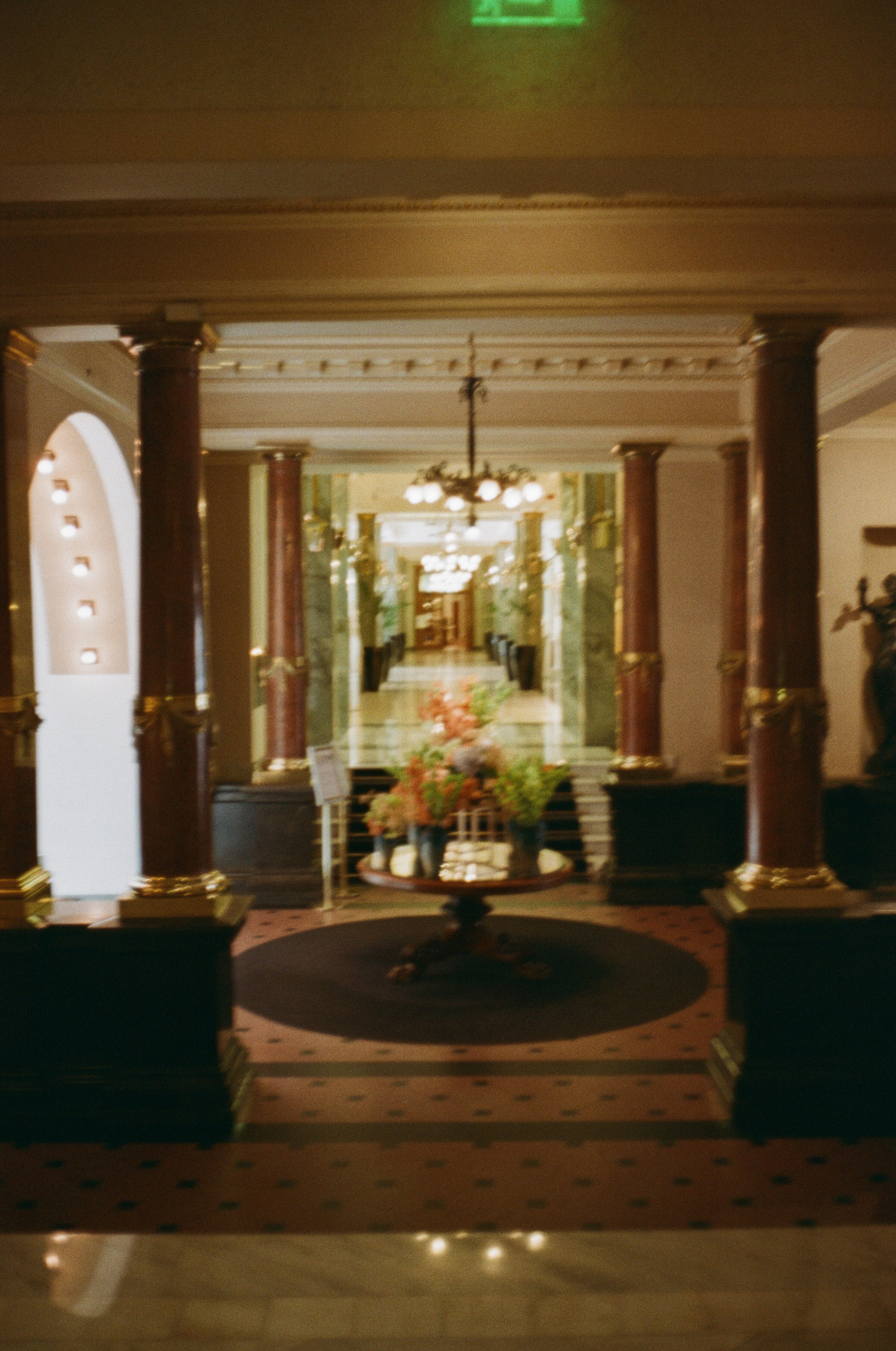 Прогулка по Питеру после отраслевой конференции / Minox 35GT