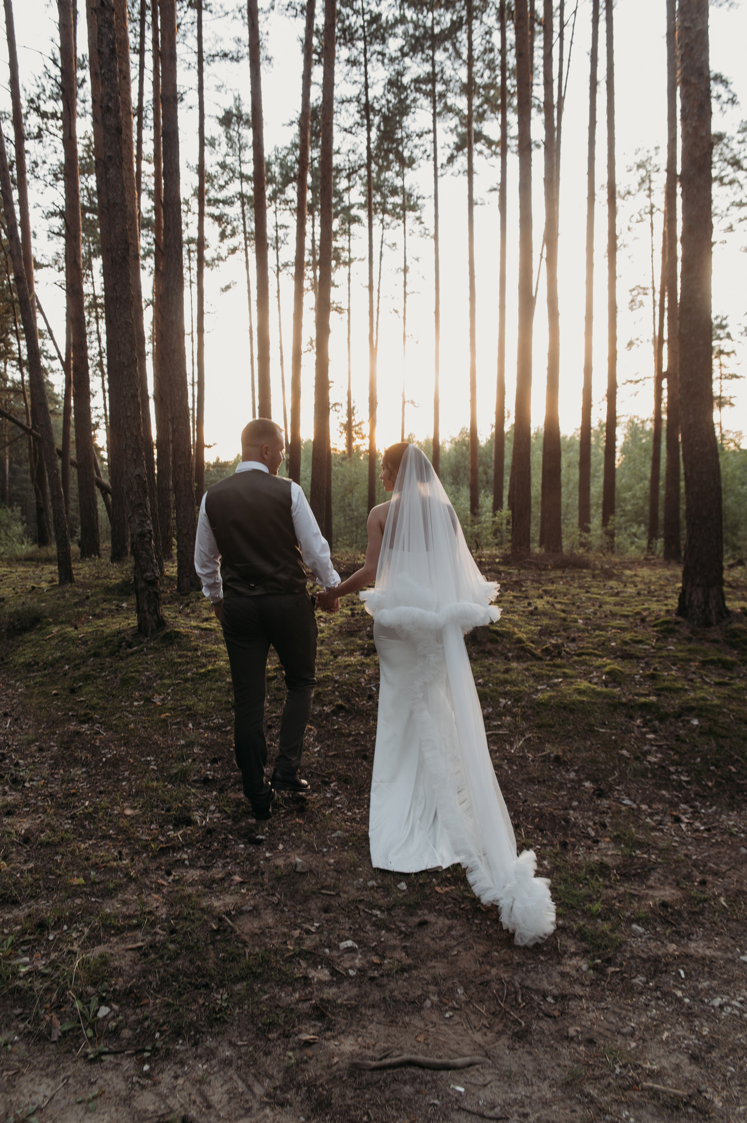 Галерея со свадьбы в Твери, красивая пара в Домотканово. Свадебный фотограф в Твери, Москве и Санкт-Петербурге Денисова Екатерина