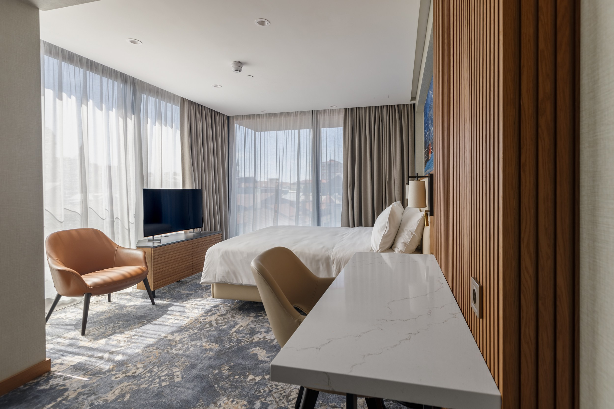 HOTEL PIAZZA EPIGRAPH (BATUMI). Режиссёр, клипмейкер, фотограф — Андрей Охота