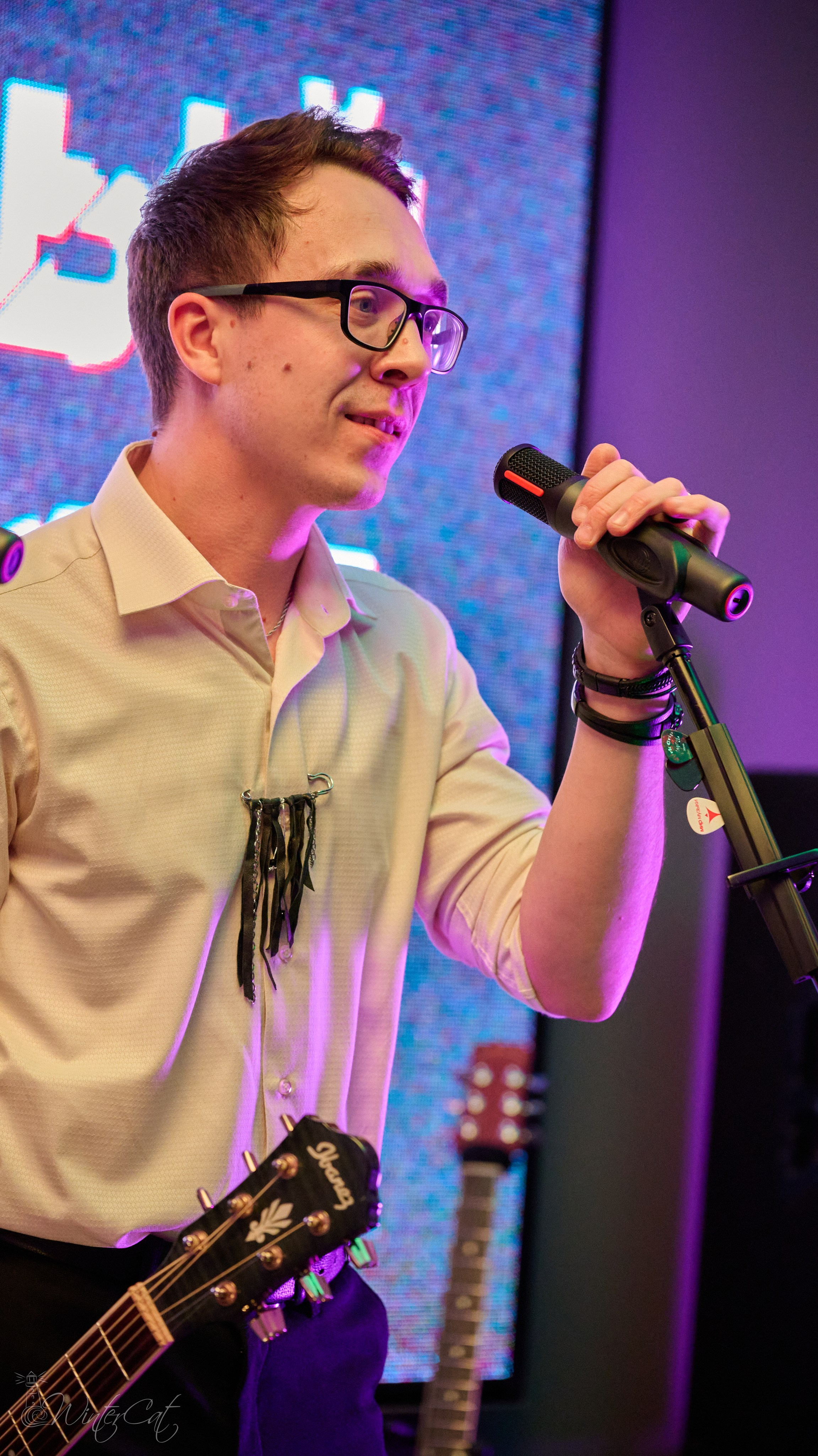 Открытый микрофон. Портретный и репортажный фотограф в Магадане Андрей Нефедов WinterCatPhoto