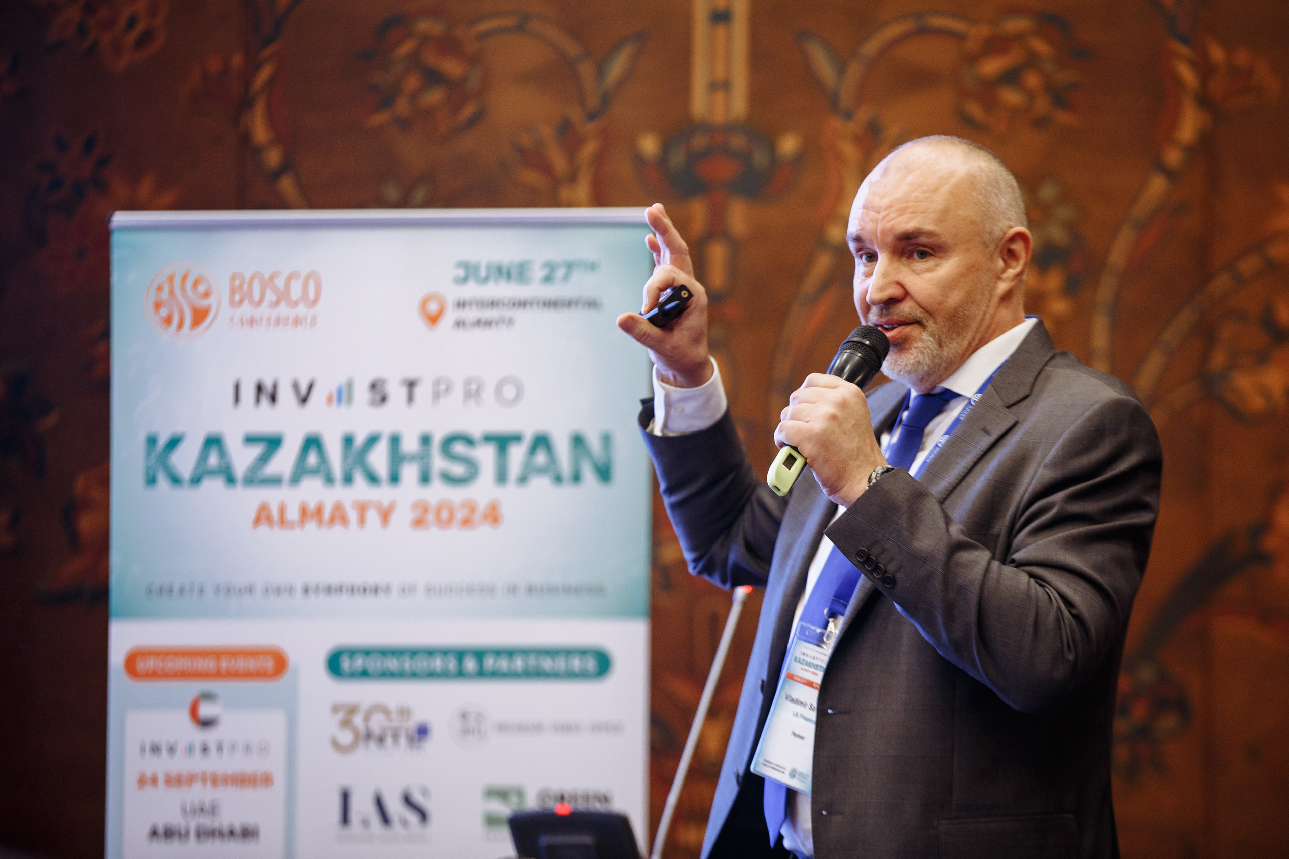 Фоторепортаж Bosco conference. Коммерческий и репортажный фотограф в Алматы — Jora Abramov