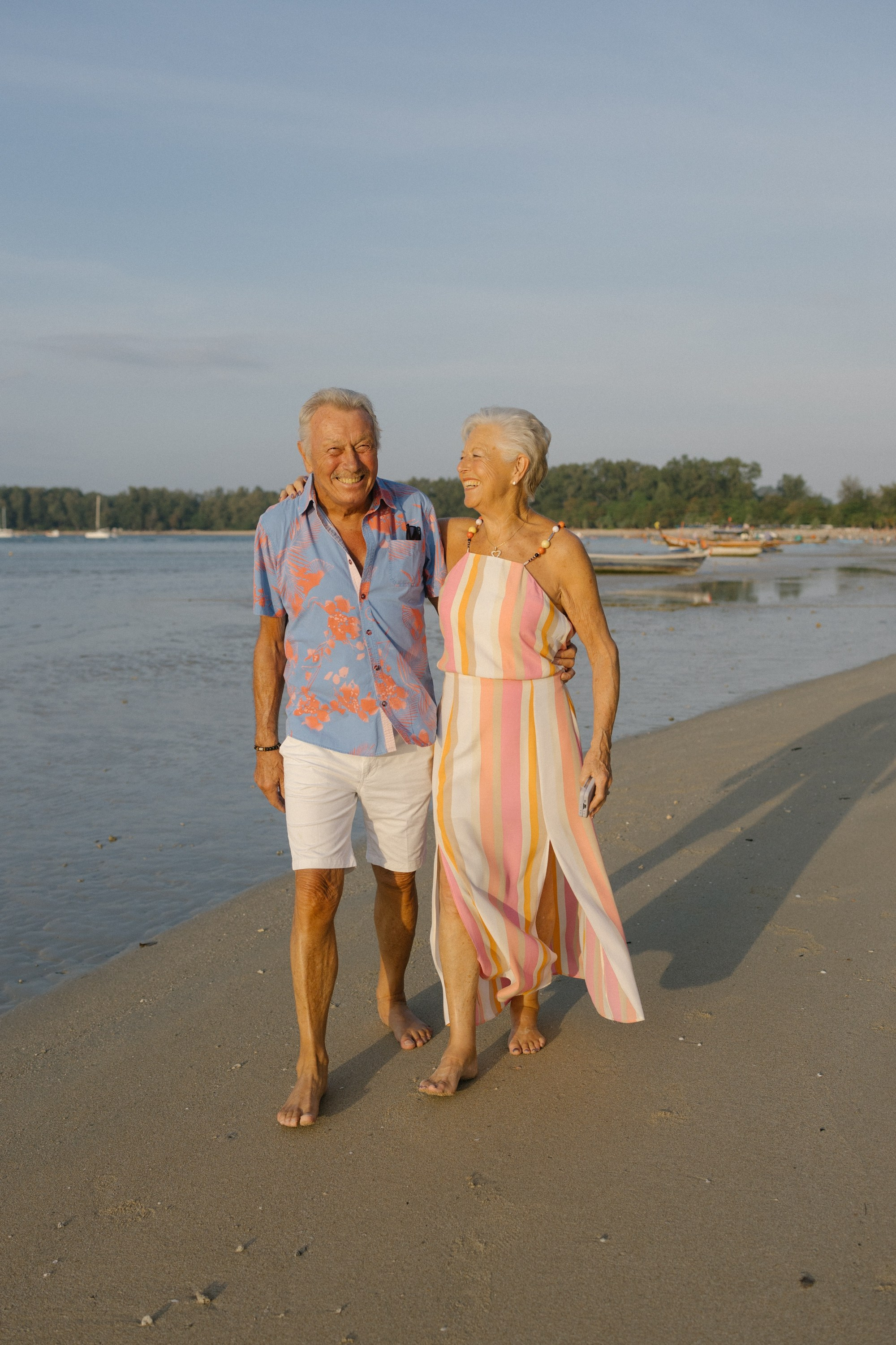 Family photoshoot in Phuket, Thailand. Fedor Lemeshko — Destination Wedding and Family Lifestyle photographer