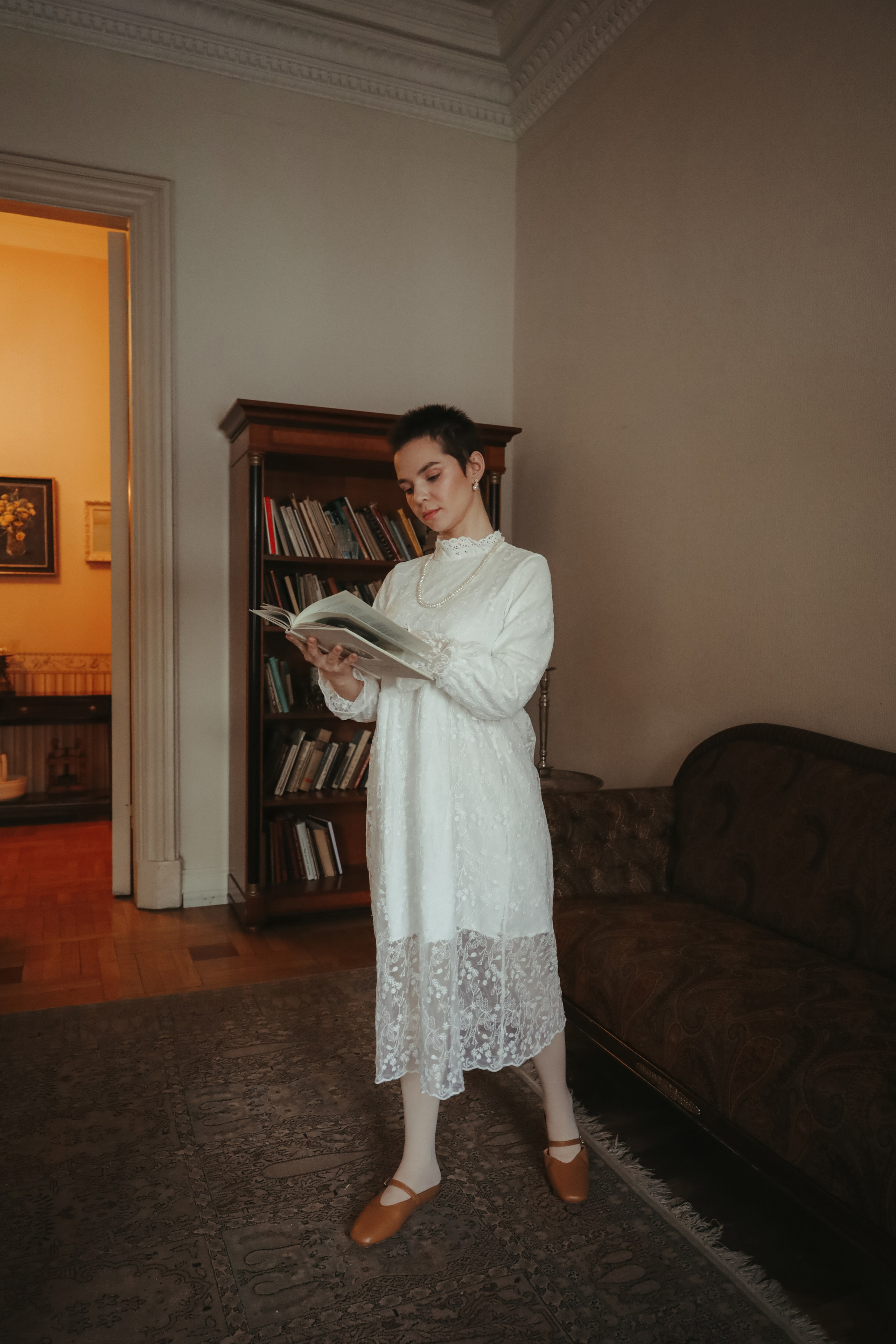 Актриса в особняке. Фотограф Химки Анна Татарских