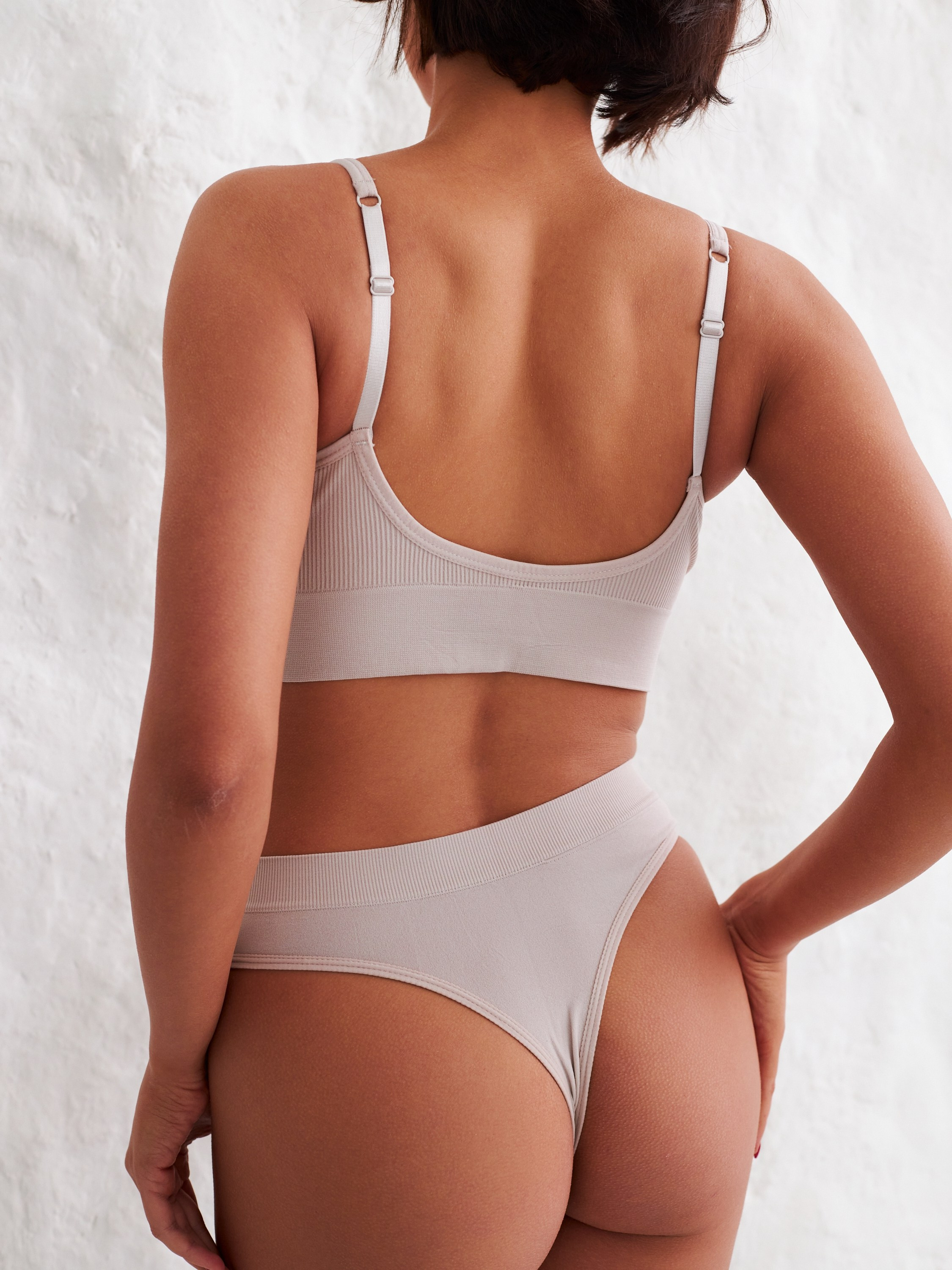 Фотосъемка нижнего белья Екатеринбург Wildberries ВБ Ozon Озон фотосессия белья Екб заказать цена фотосъемка товара WB маркетплейс белье. Фотограф Екатеринбург Анастасия Жерновская | Маркетплейсы и нейрофото