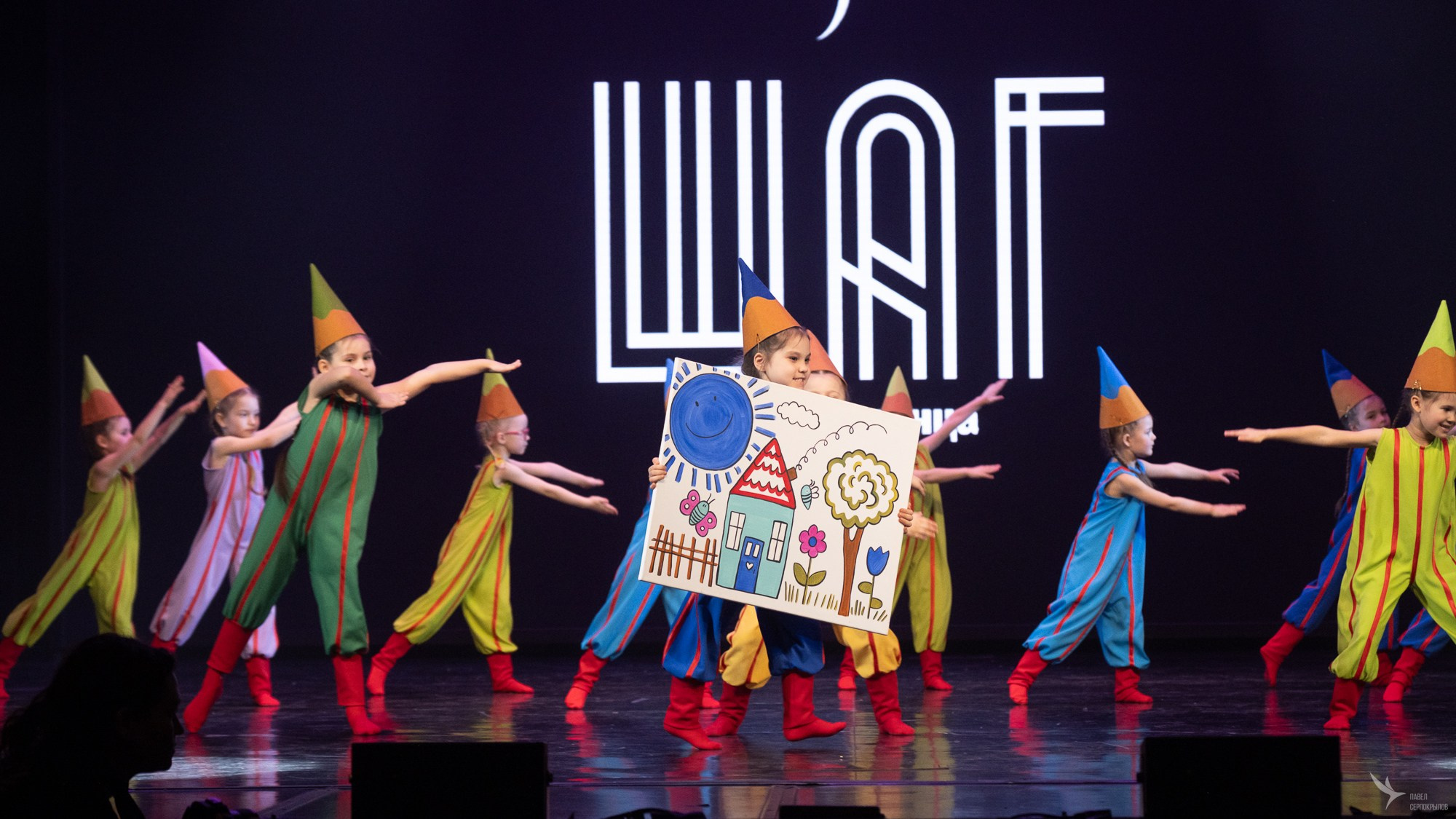 Отчетный концерт студии танца «ШАГ». Репортажный фотограф в Казани Павел Серпокрылов