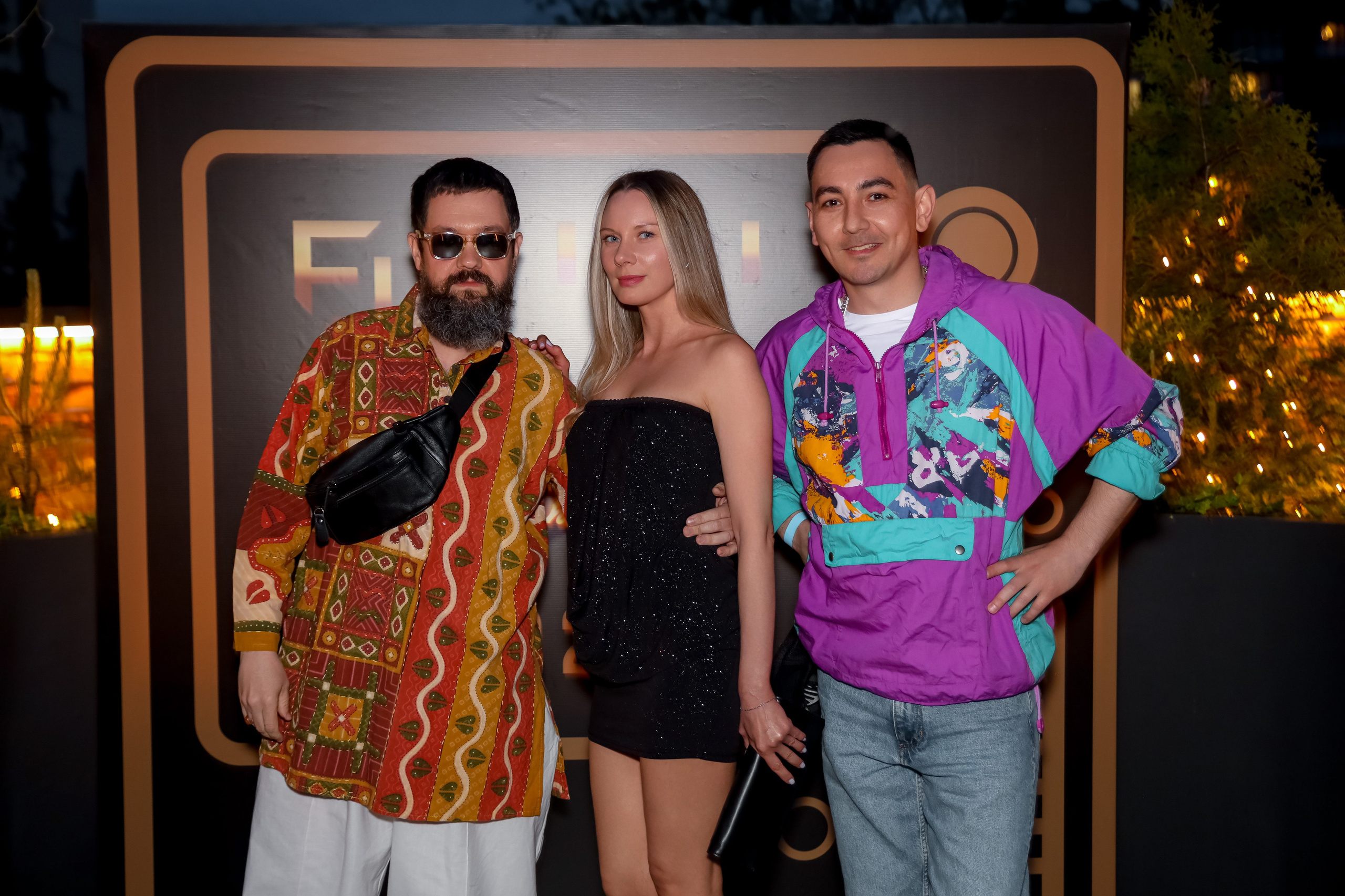 LA night & Fiji wave. 2000’s