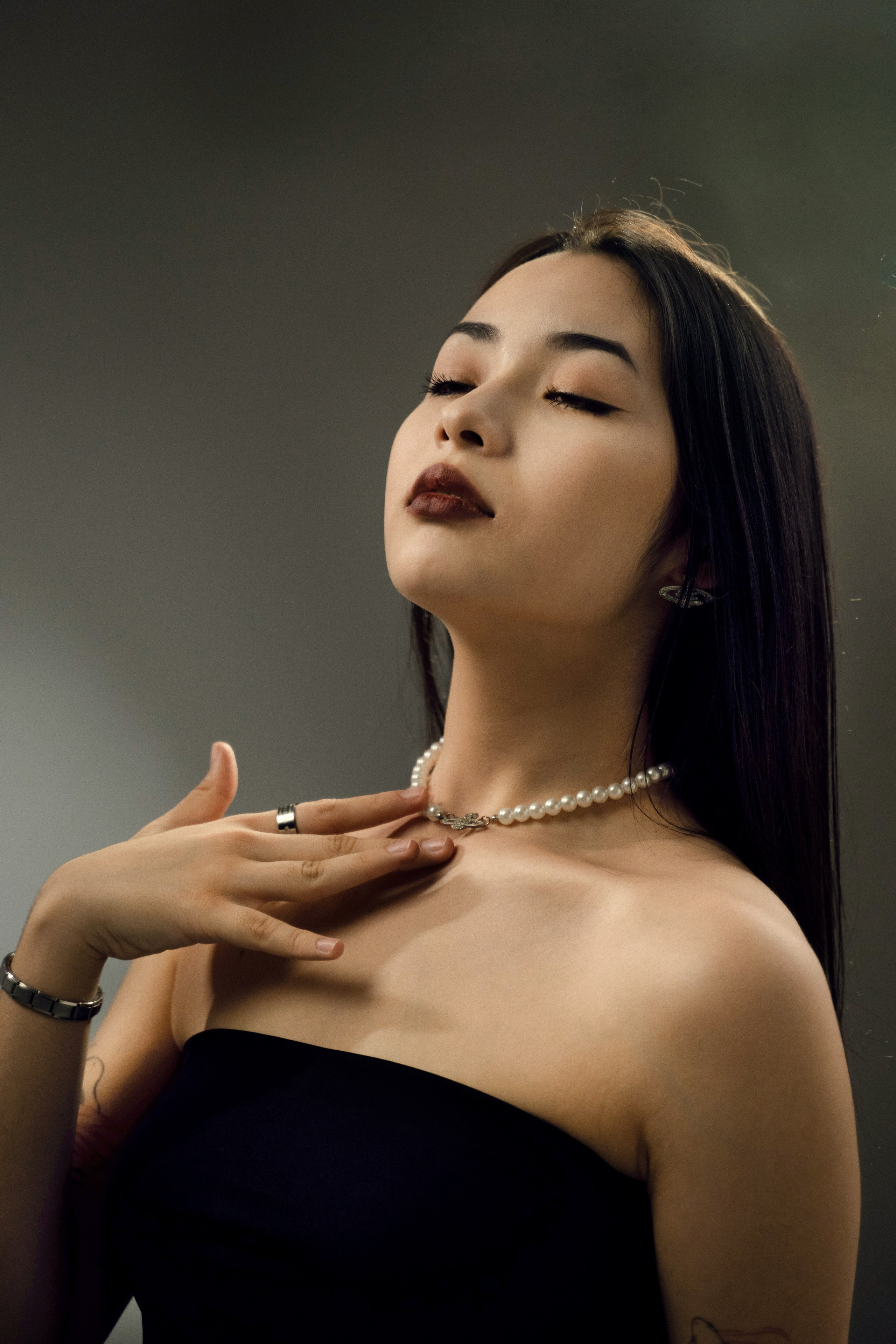 Студийные женские портреты. Главная