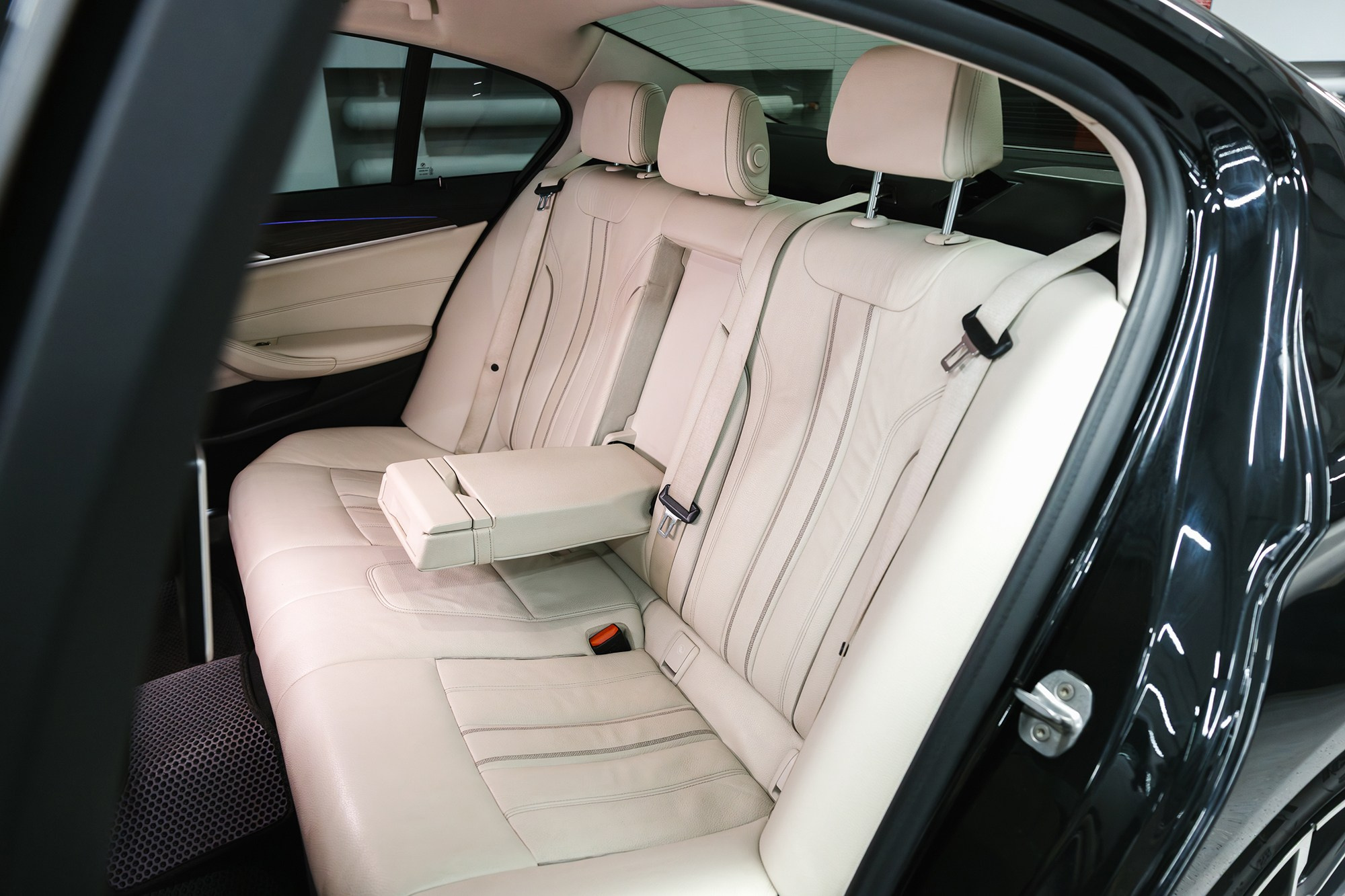 BMW 5 серия 2.0 AT, 2019, 220 000 км. Автосалон «Х-Авто»