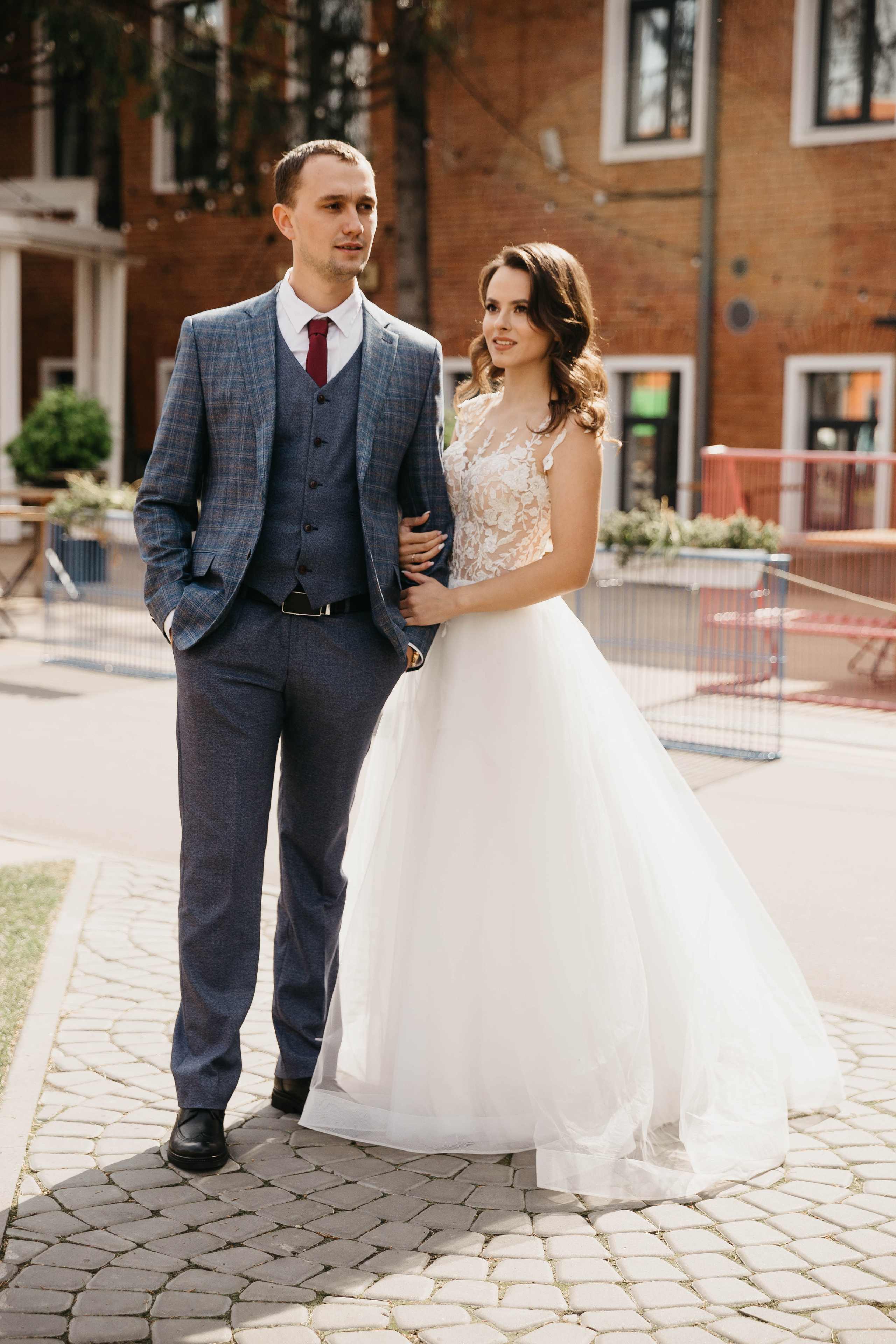 Фотопрогулка на свадьбе в городе. Свадебный фотограф Калуга Москва Диана Румянцева