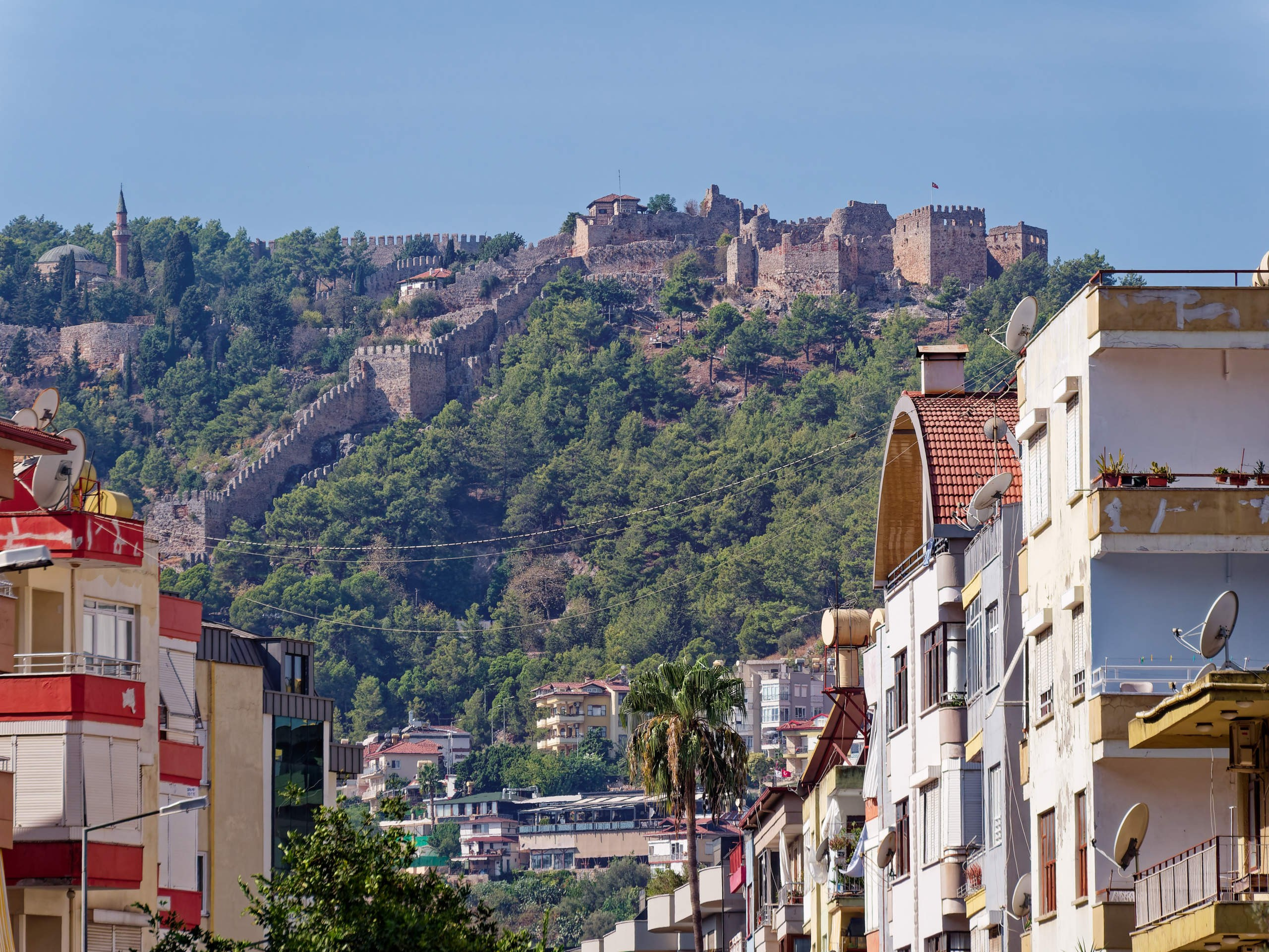 Алания 2025, город, стрит-фото. Избранные фотографии