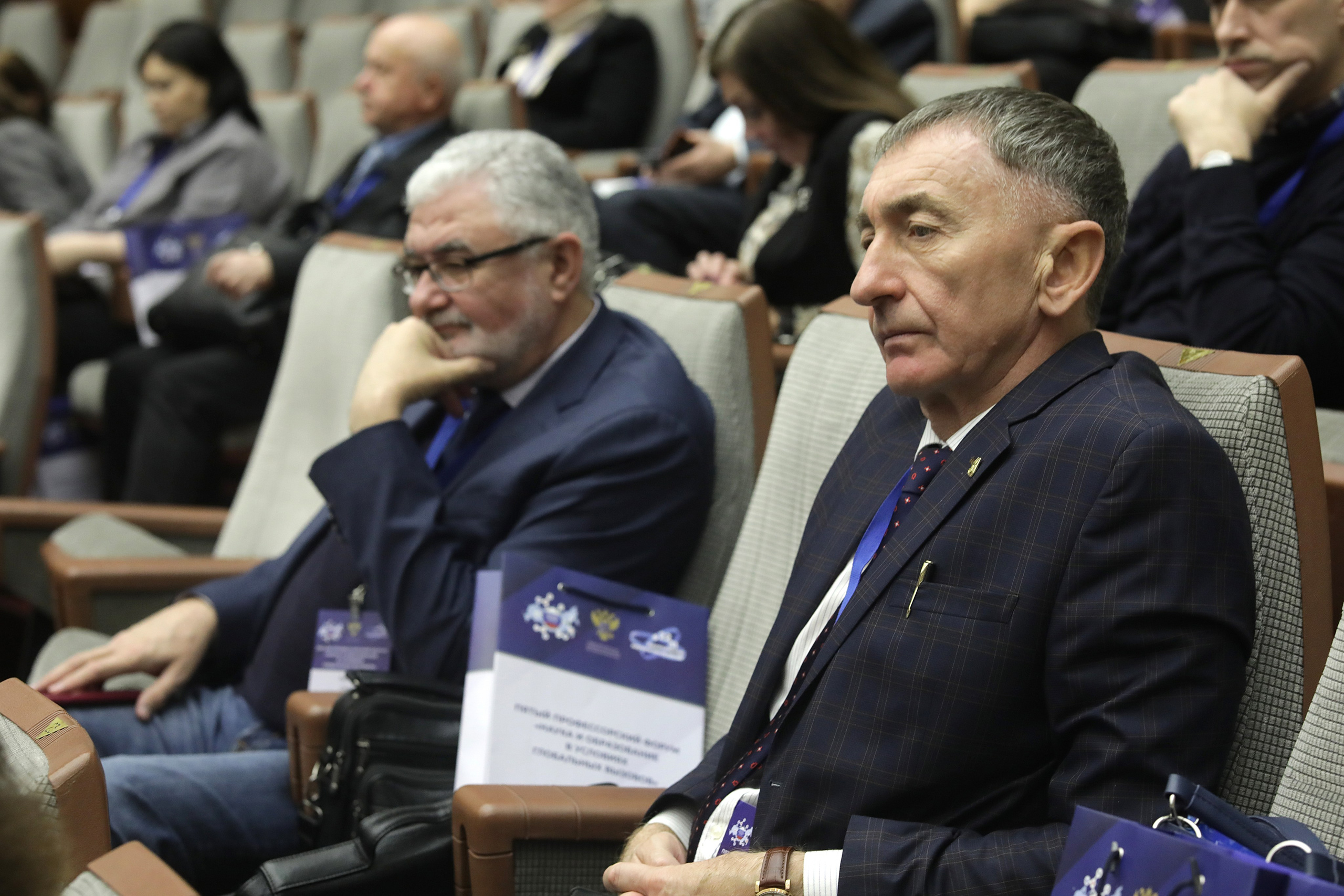 Всероссииский съезд ученых Российской федерации. Art photographer Nino