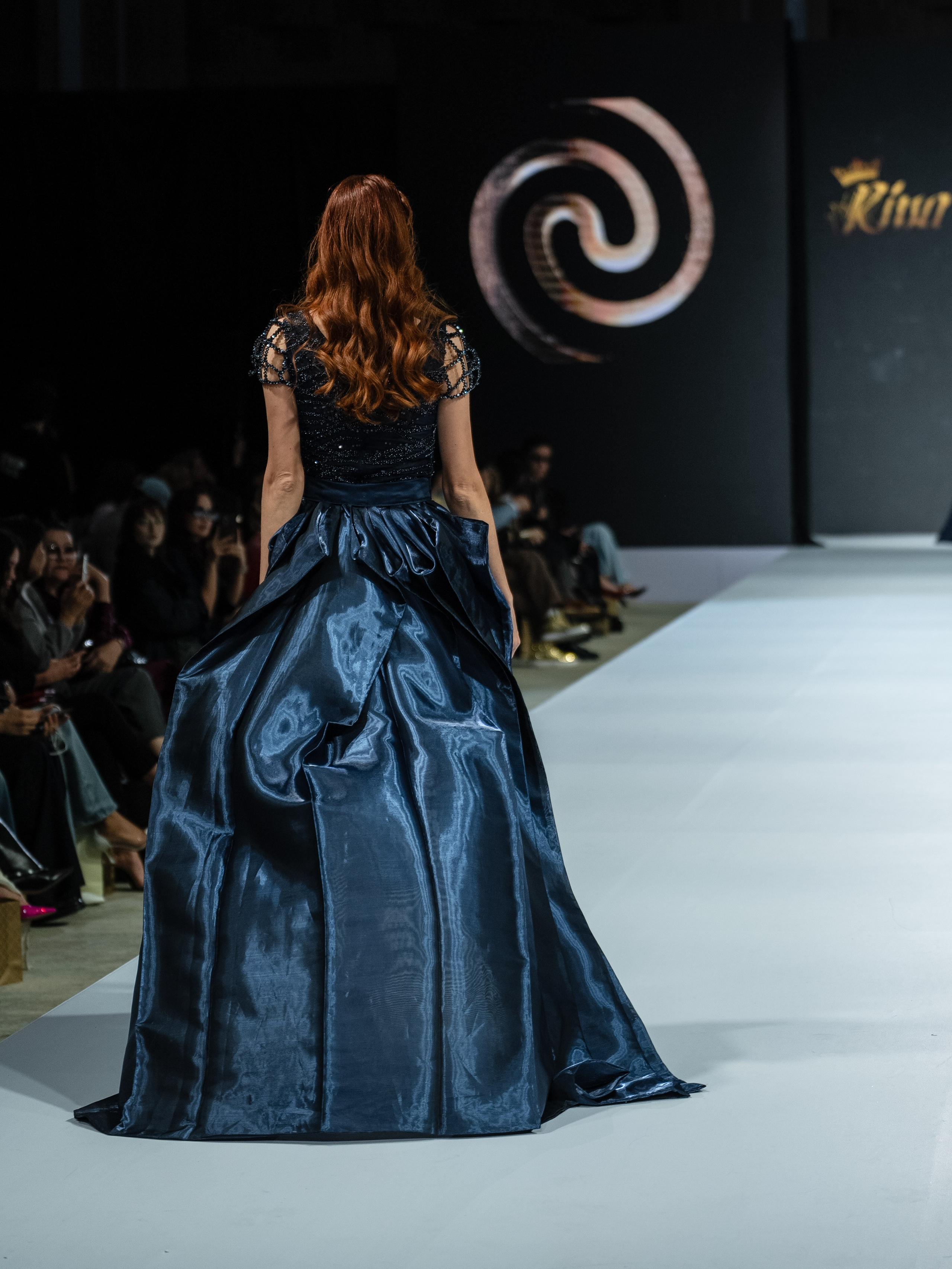 EURASIAN FASHION WEEK Rina Collection. Сайт Алматинского НЮ АРТ, будуар и фэшн фотографа Дениса Карпенко
