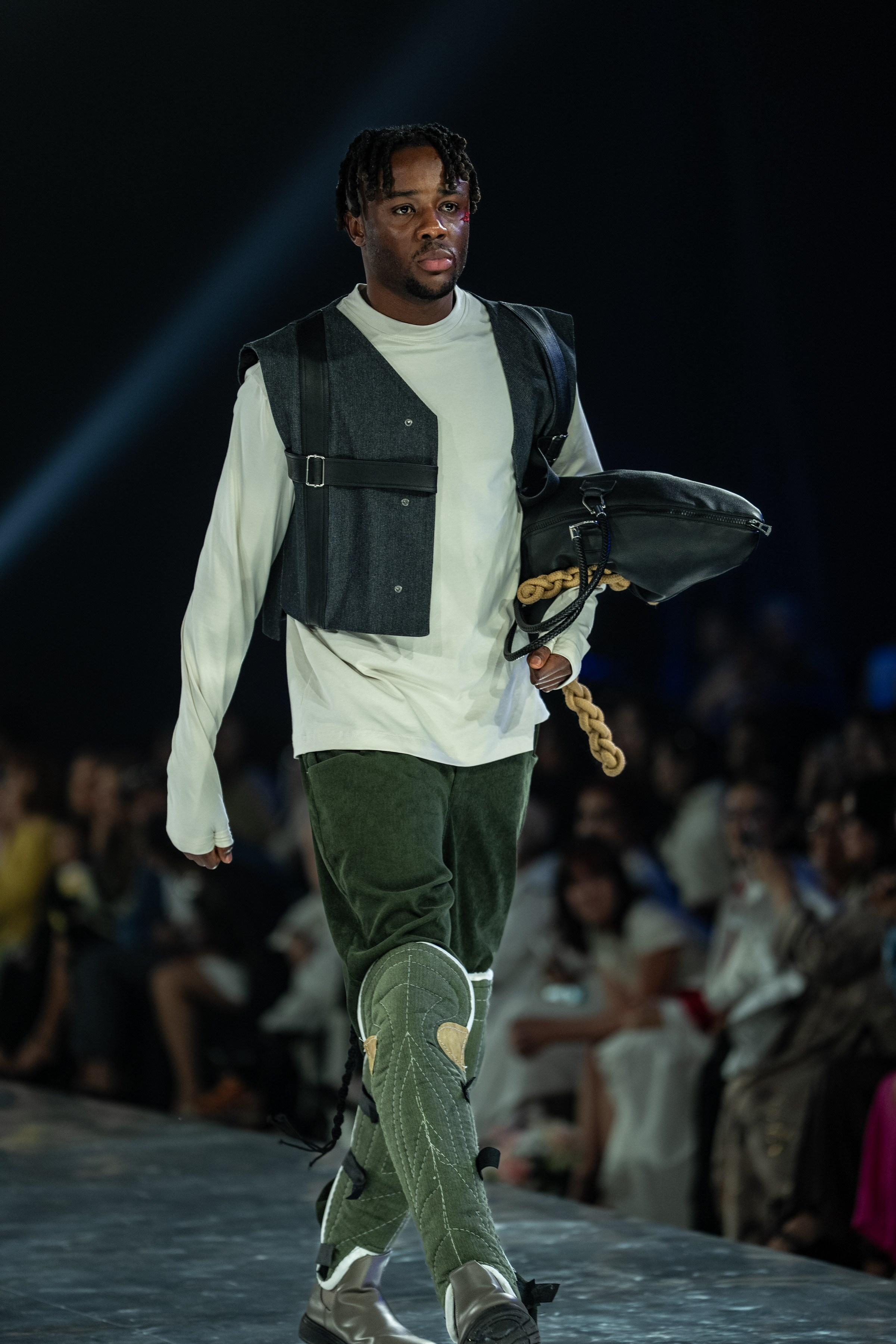 Visa Fashion Week Almaty Pre-Fall 2026 GAZHAIYIP. Сайт Алматинского НЮ АРТ, будуар и фэшн фотографа Дениса Карпенко