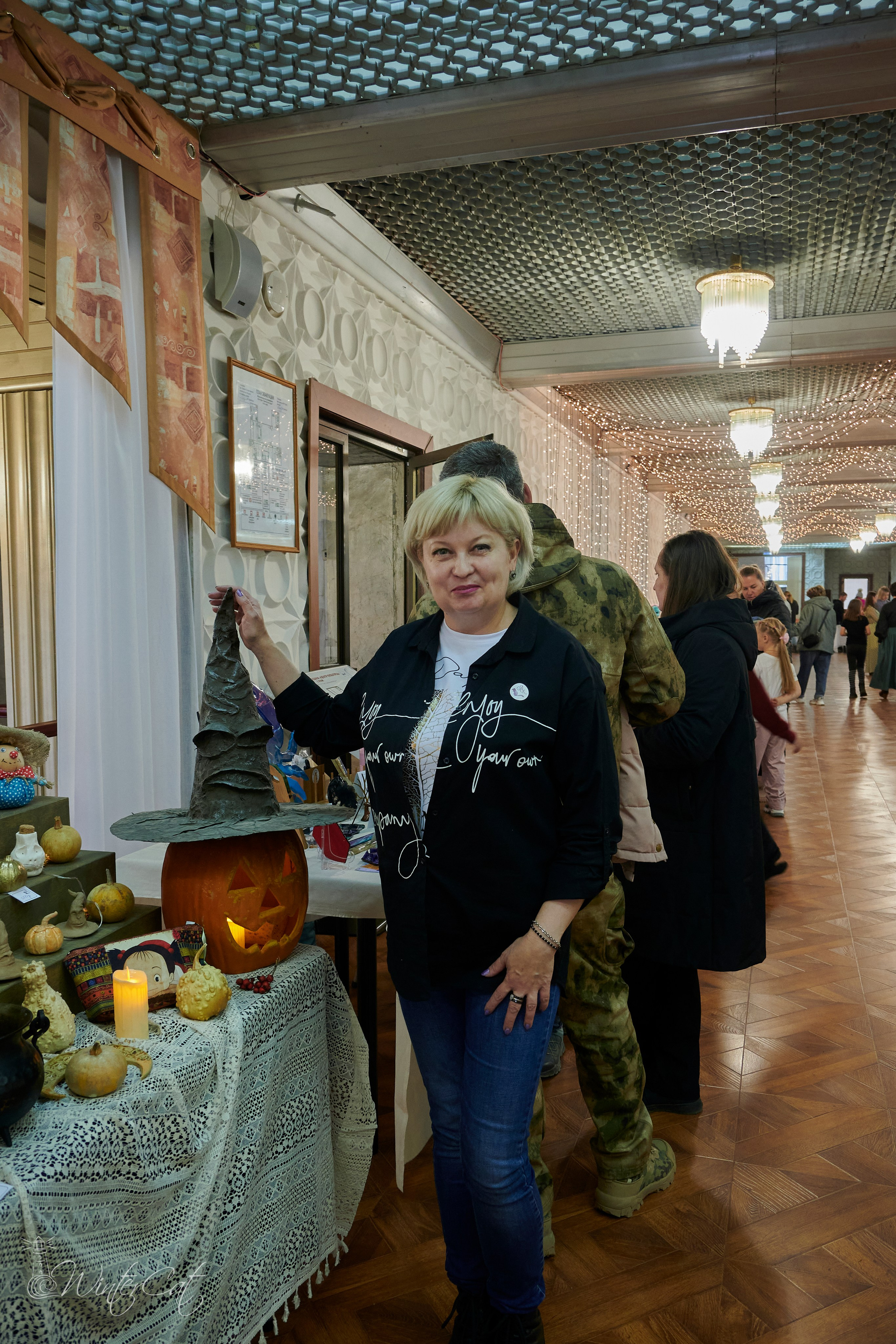 Арт Маркет 12.10.24. Портретный и репортажный фотограф в Магадане Андрей Нефедов WinterCatPhoto