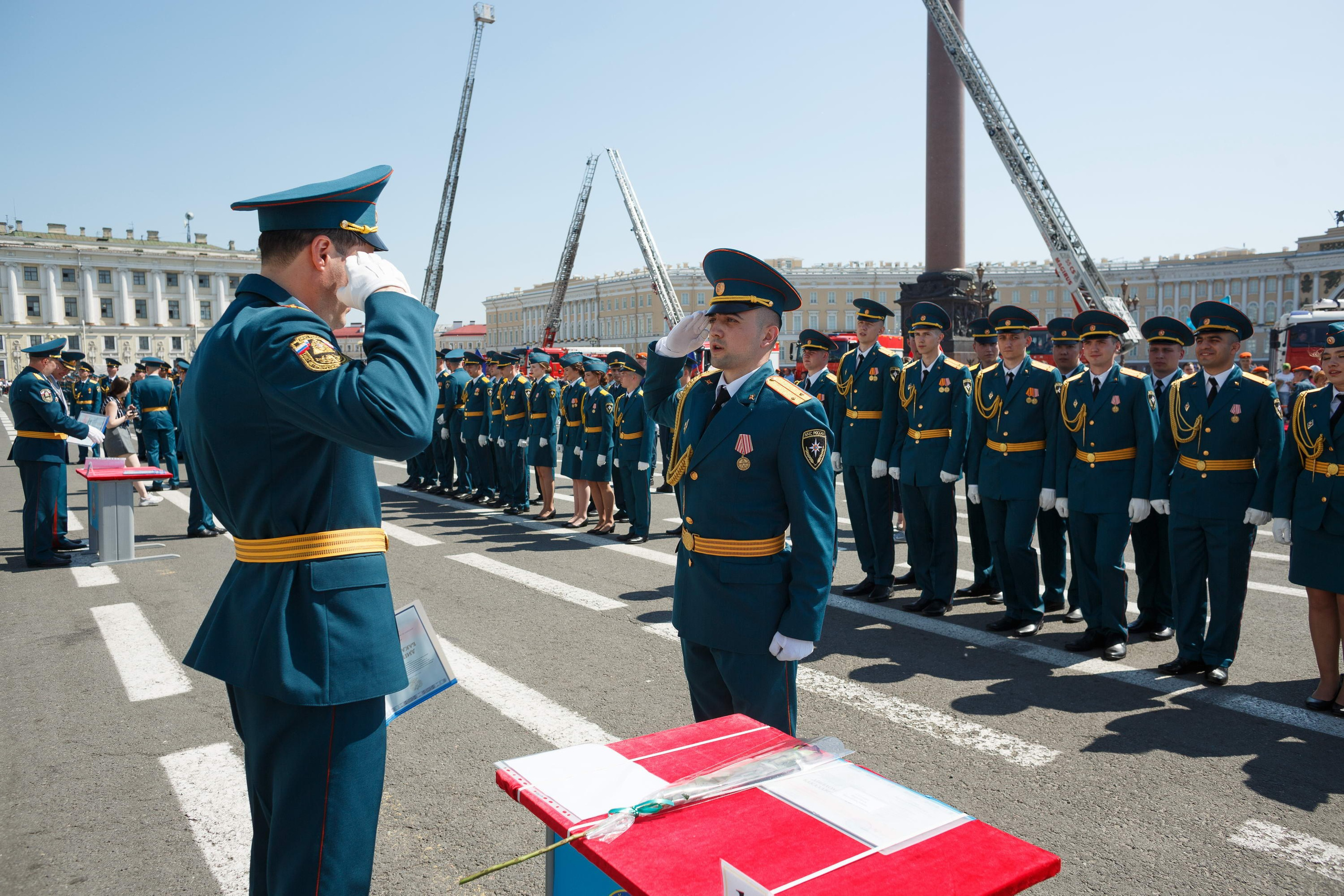Выпуск офицеров СПб УГПС МЧС России. Свадебный фотограф Игорь Брундасов 8PHOTO на свадьбу венчание загс СПб