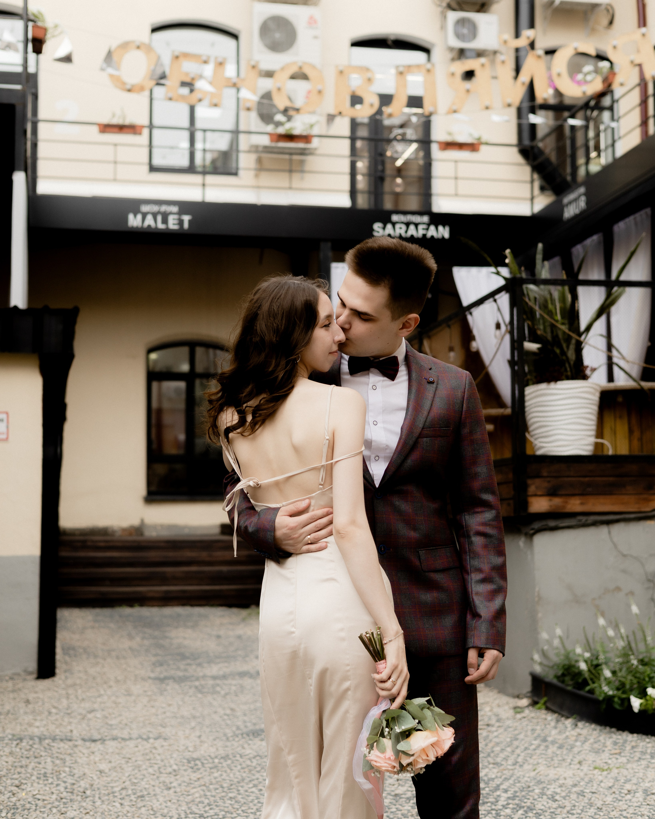 Свадебная прогулка. Фотограф в г. Благовещенск, свадебные, семейные и индивидуальные