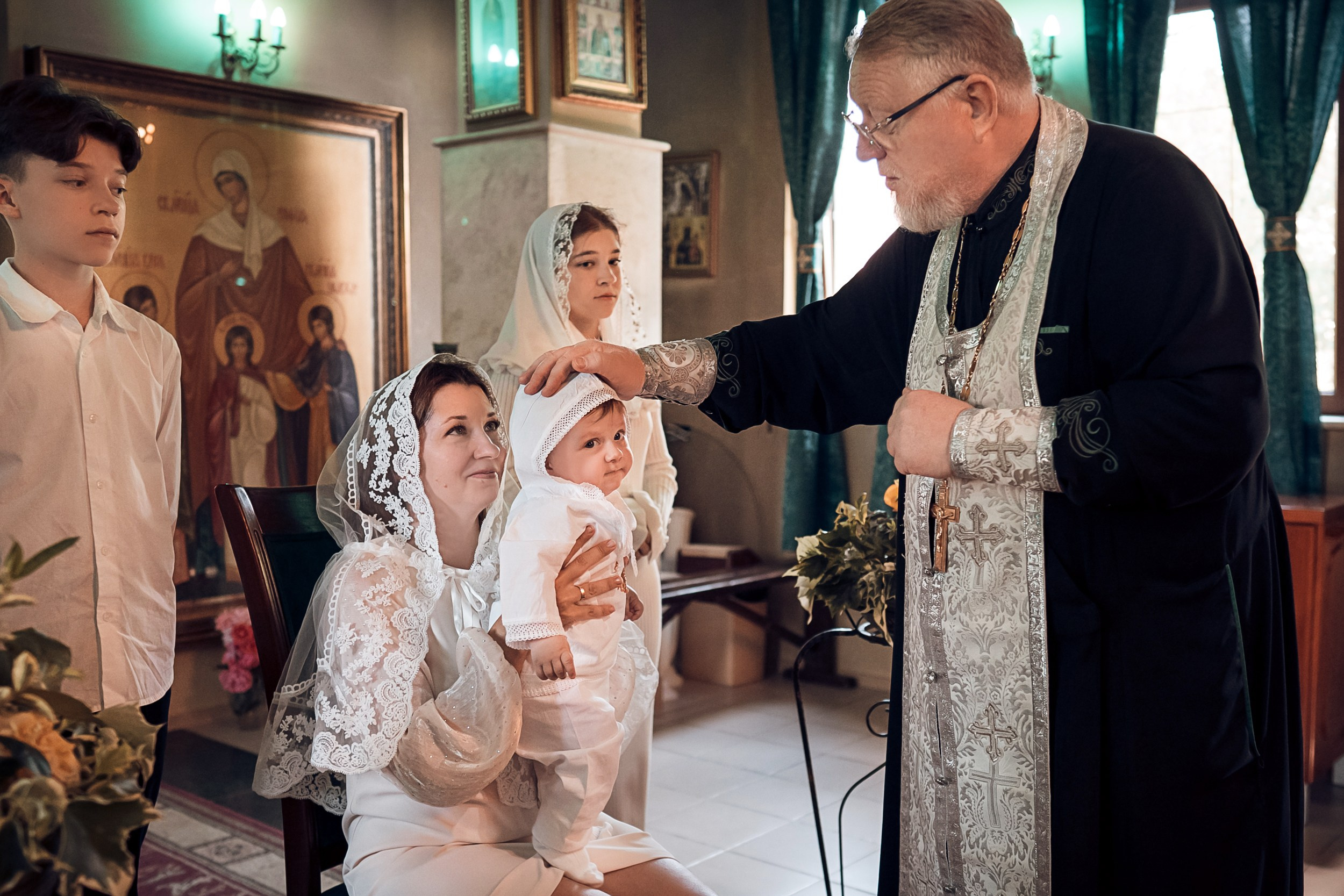 Крещение в храме Прп.Сергия Радонежского с. Орлиное. Церковный фотограф Севастополь