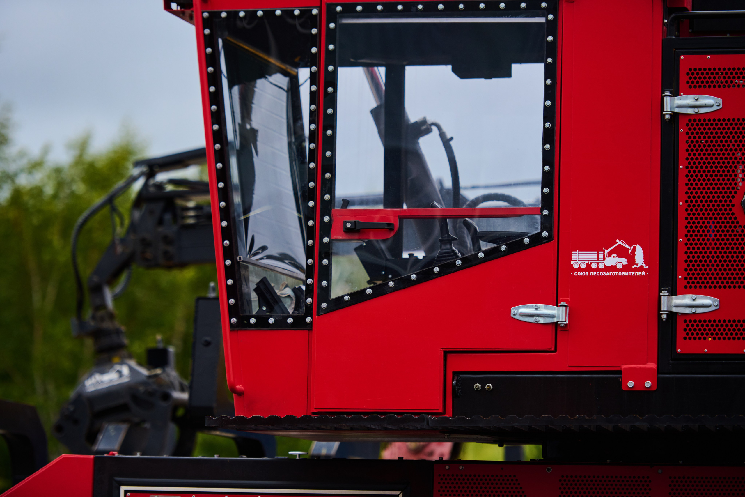 Производство внедорожников ТРОМ. Репортажный и семейный фотограф — Шелихов Сергей