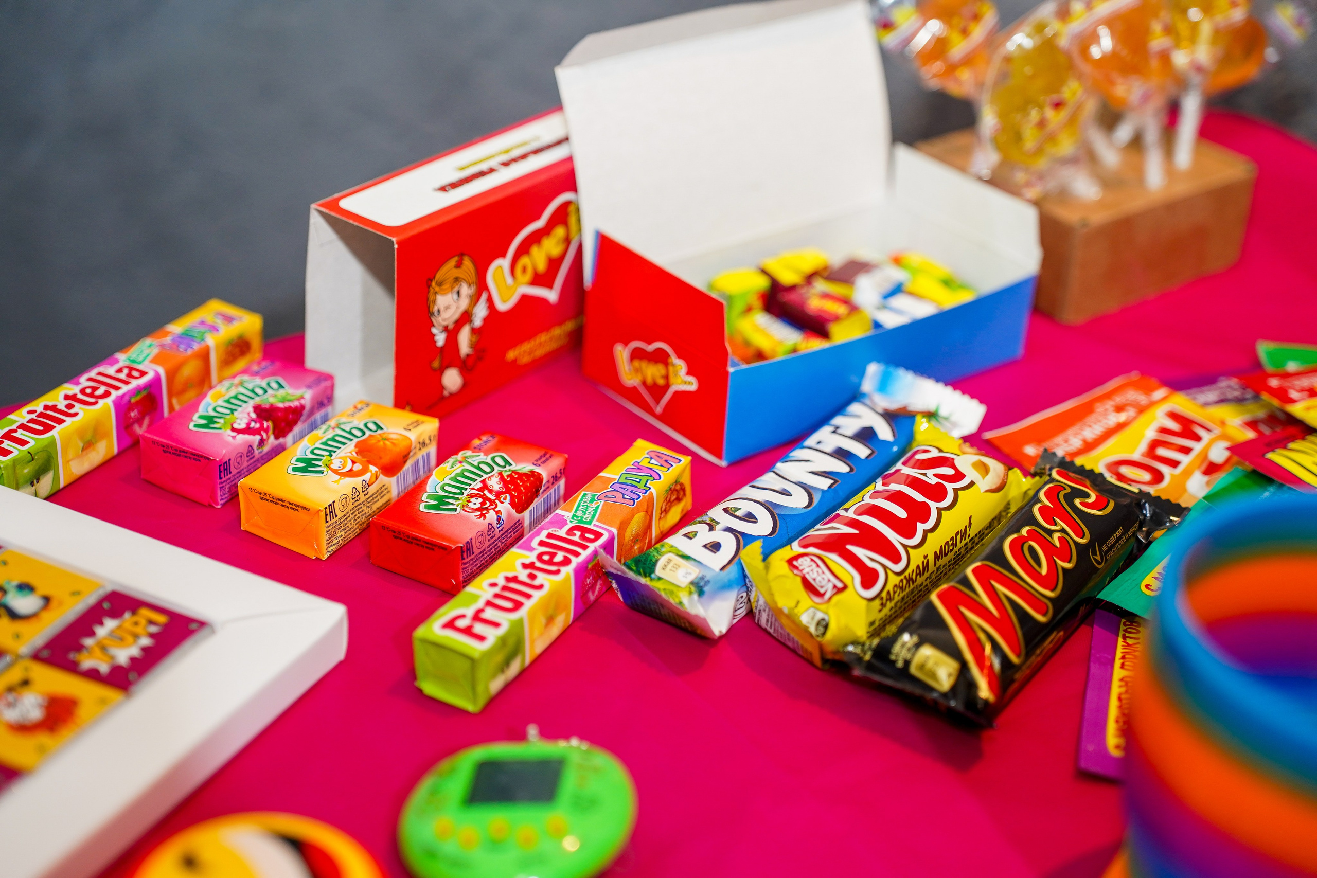 День Рождения в стиле 90-х. Фотограф Новороссийск | Геленджик и ЮФО Эльвина Ясинская