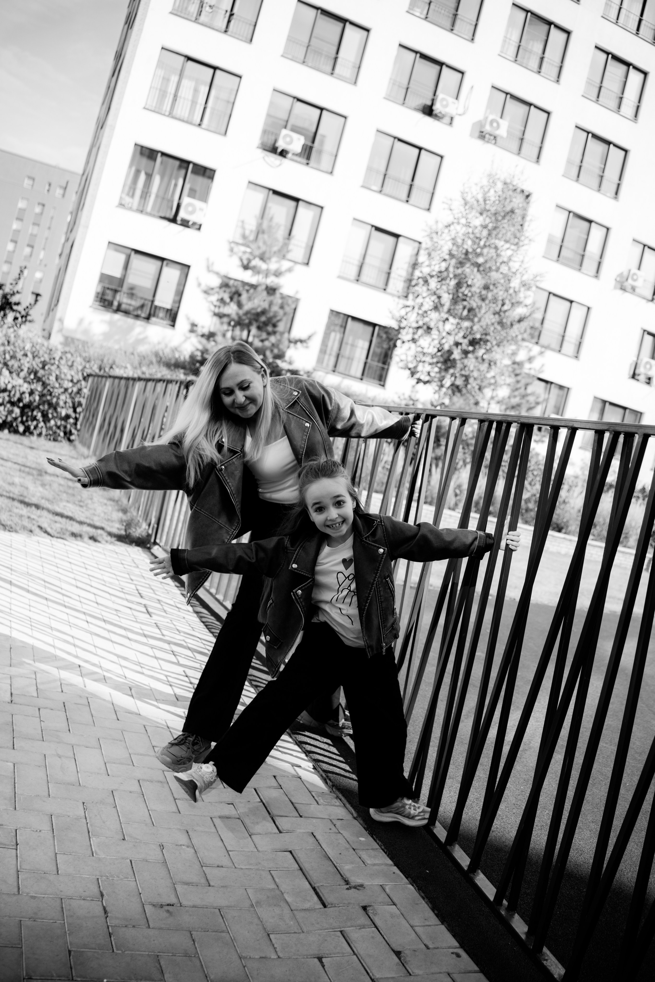 Семейная прогулка мамы и дочки. Фотограф в Новосибирске Екатерина Васильева