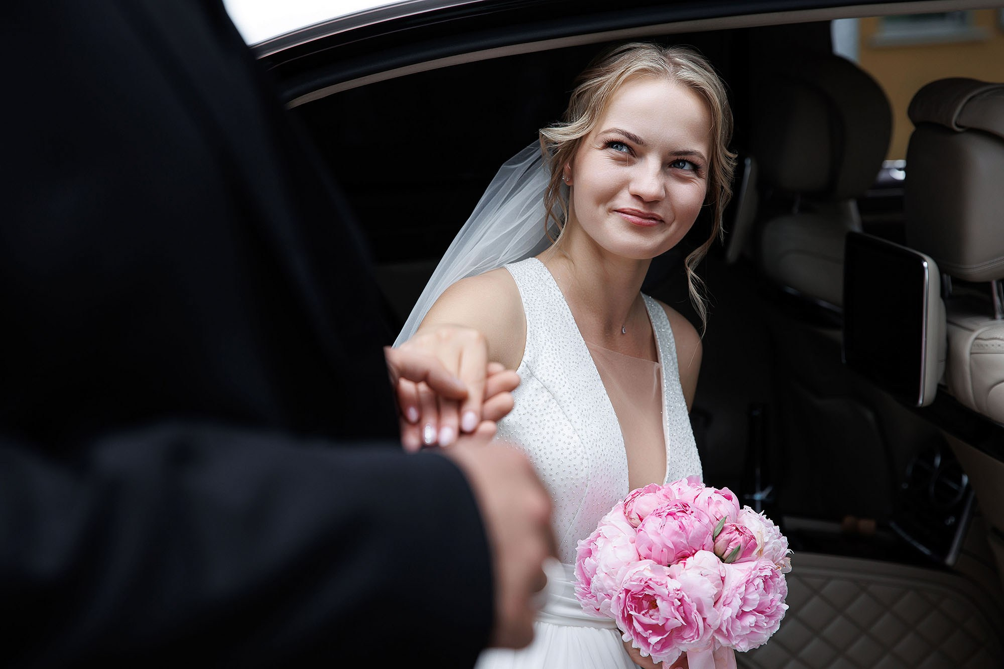 Прогулка, фотосессия жениха и невесты. Свадебная съемка. Фотограф в Москве Валерий Боцман