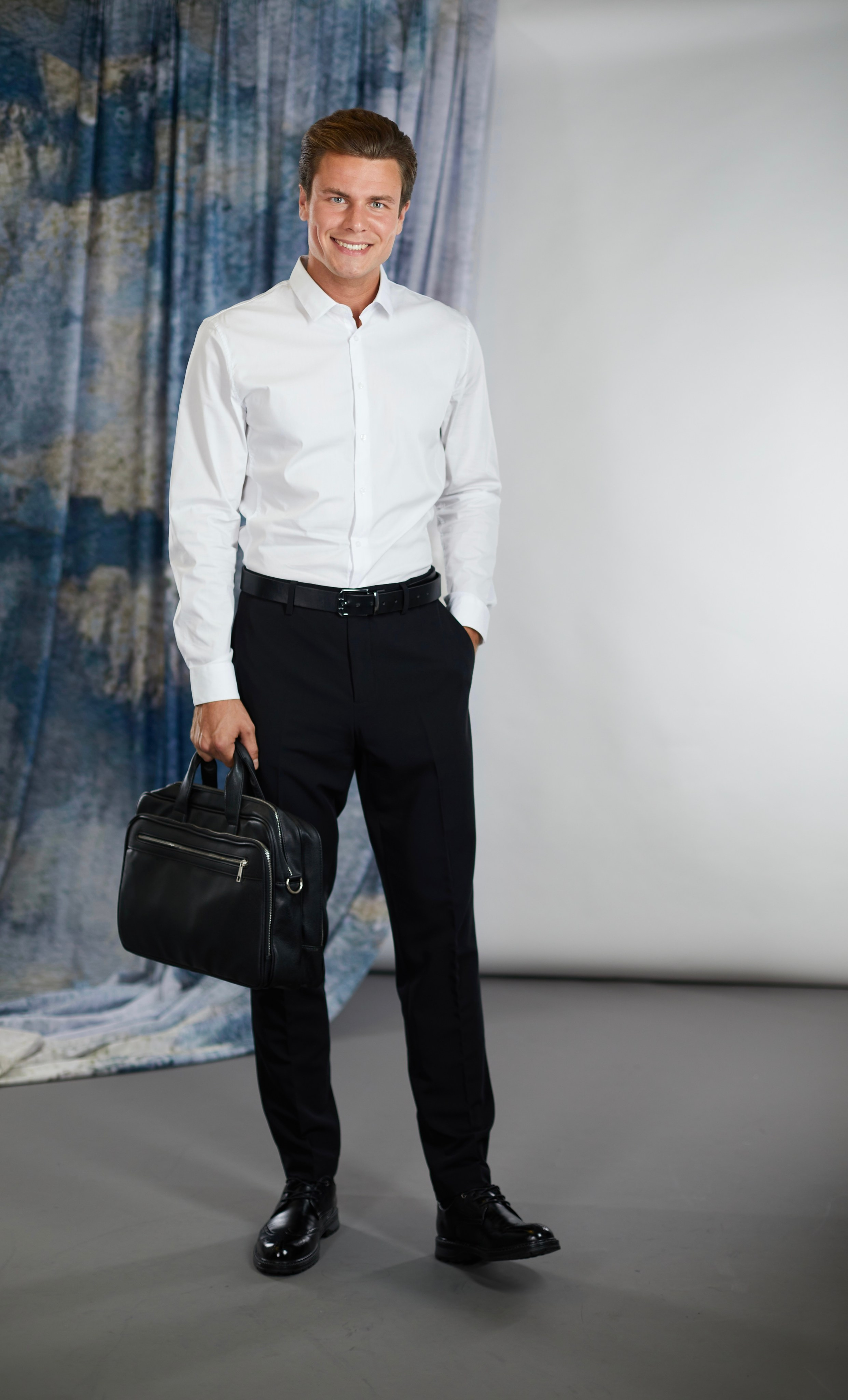 Михаил, 189 см, 50-52 р-р. KED Production — продакшн из СПб. Создаём фото, видео и контент, который помогает брендам и селлерам продавать больше