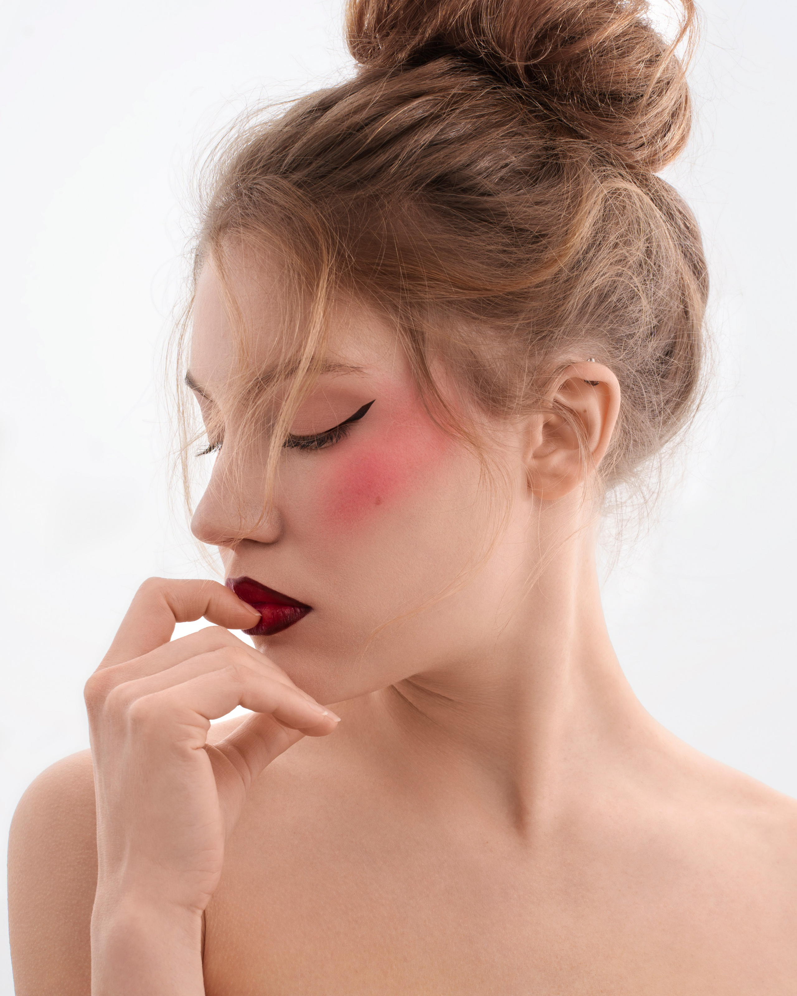 BEAUTY. Angelina Suslova retoucher