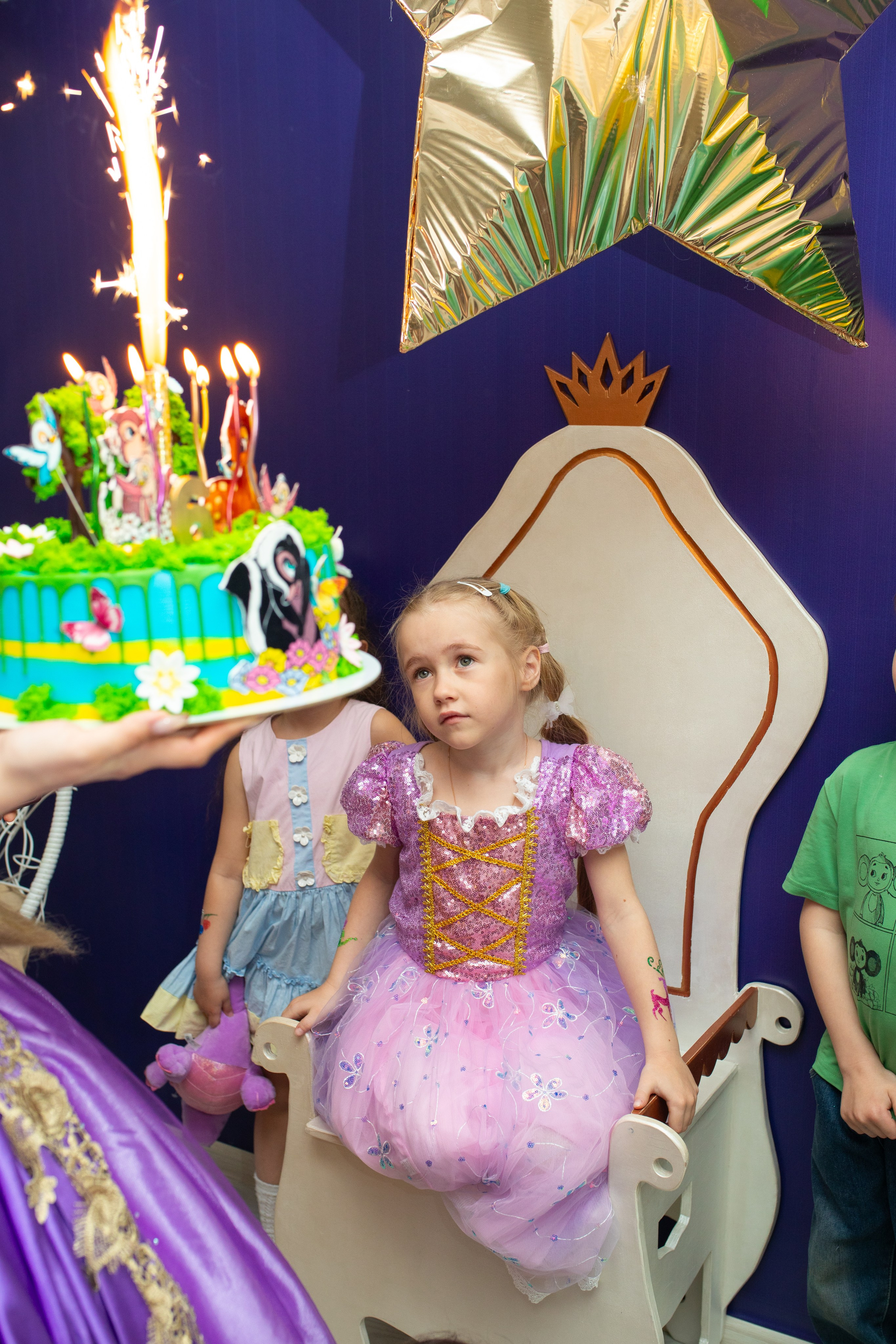 Улыбника -Василисе 6 лет!. Фотограф в Новосибирске Ася Зверева