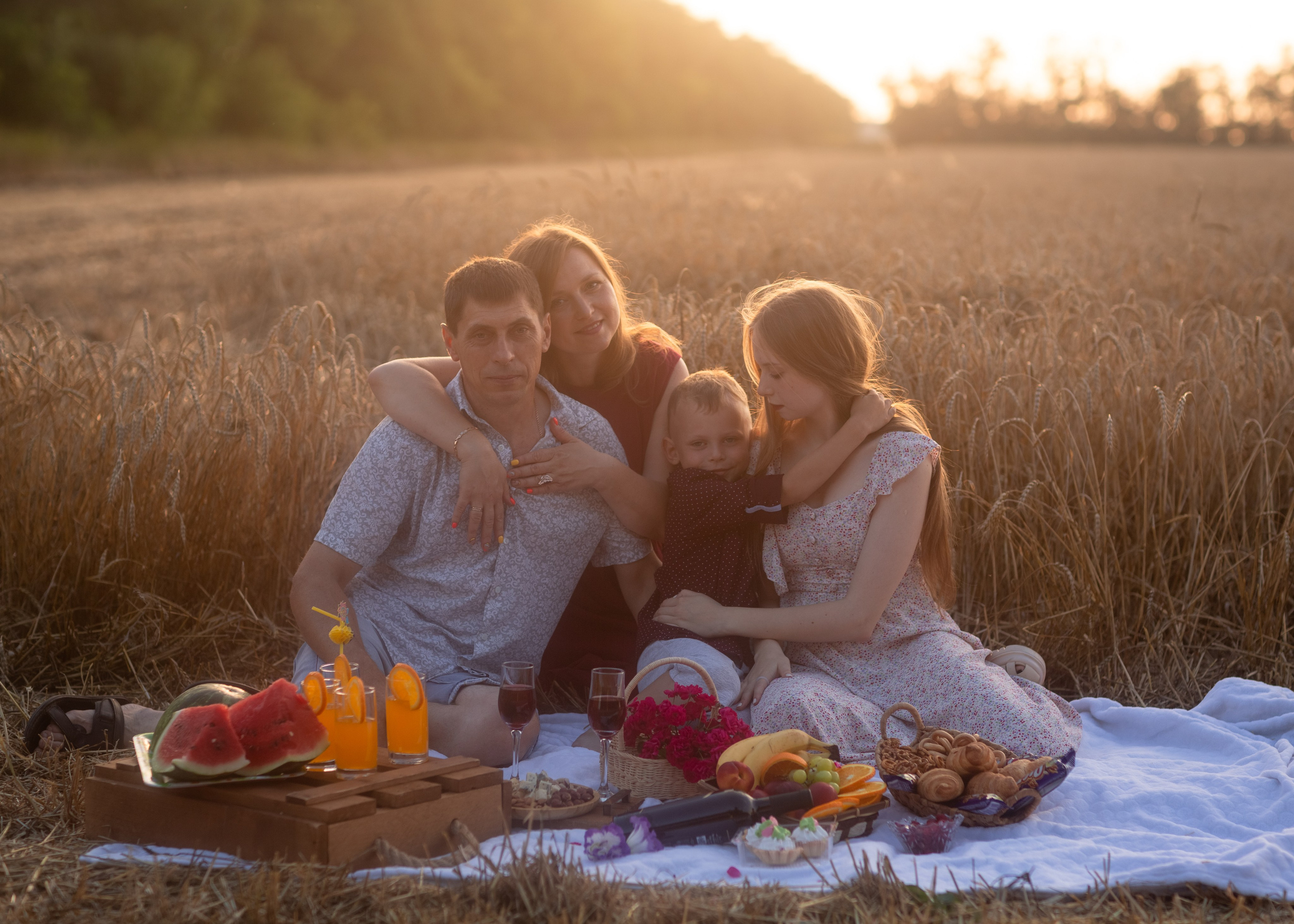 Закат в пшеничном поле. Фотограф в Приморско-Ахтарске Марьяна Чопко