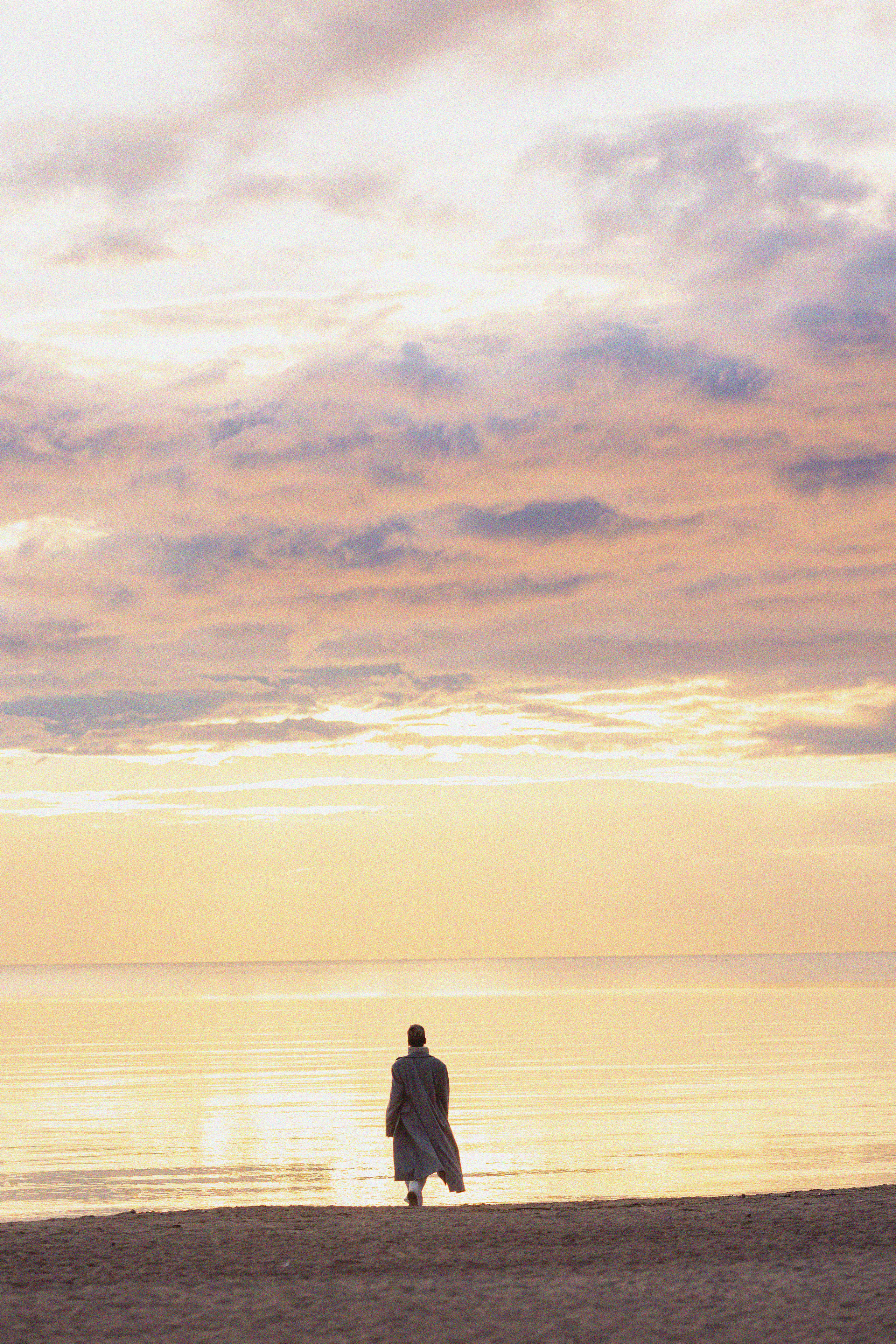 Ира на пляже. Контент фотограф в Санкт-Петербурге Елена Кегель