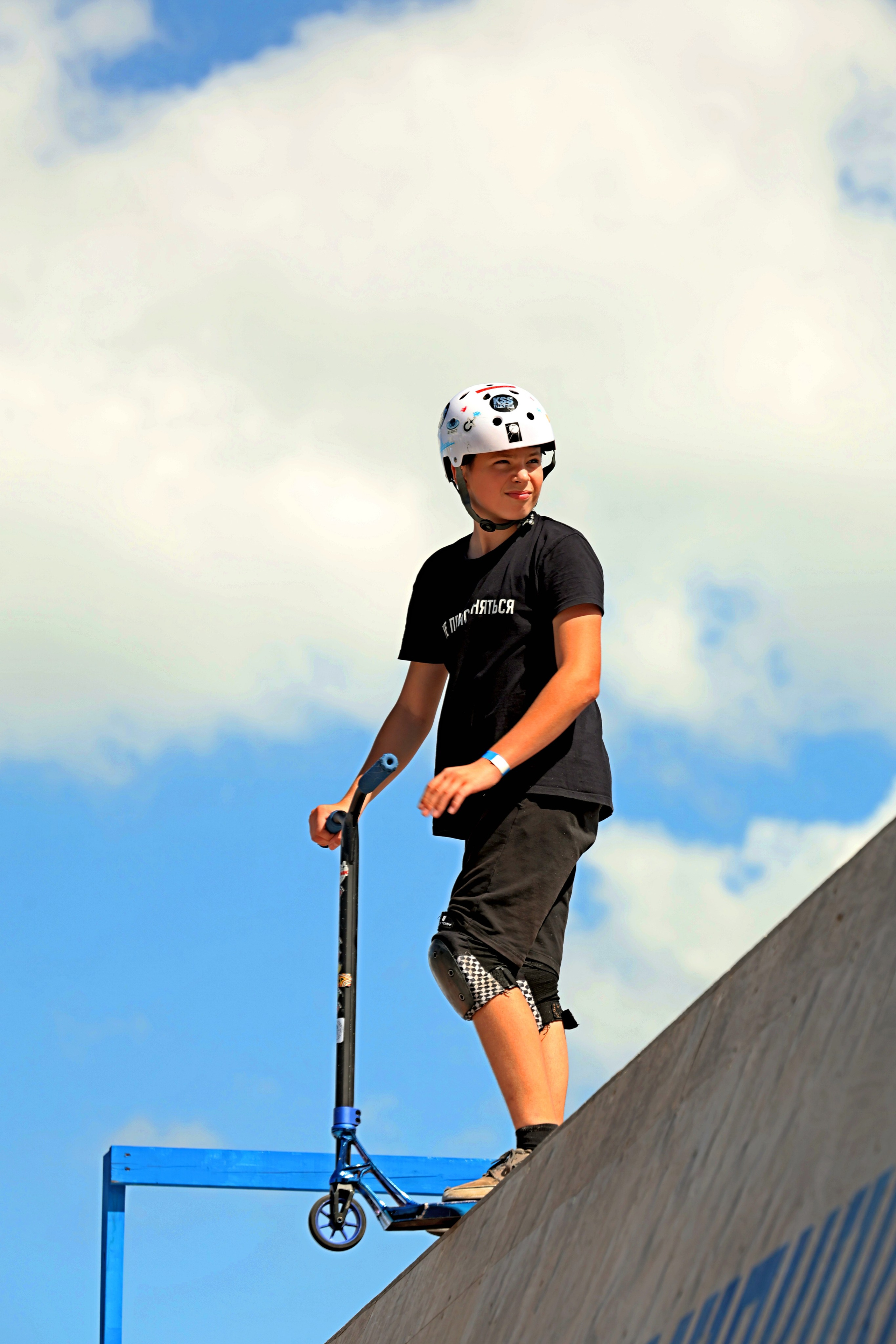 Лето в Москве — ЛУЖНИКИ 2025. Москва 2030. Репортажный фотограф, спортивный фотограф в Москве и области