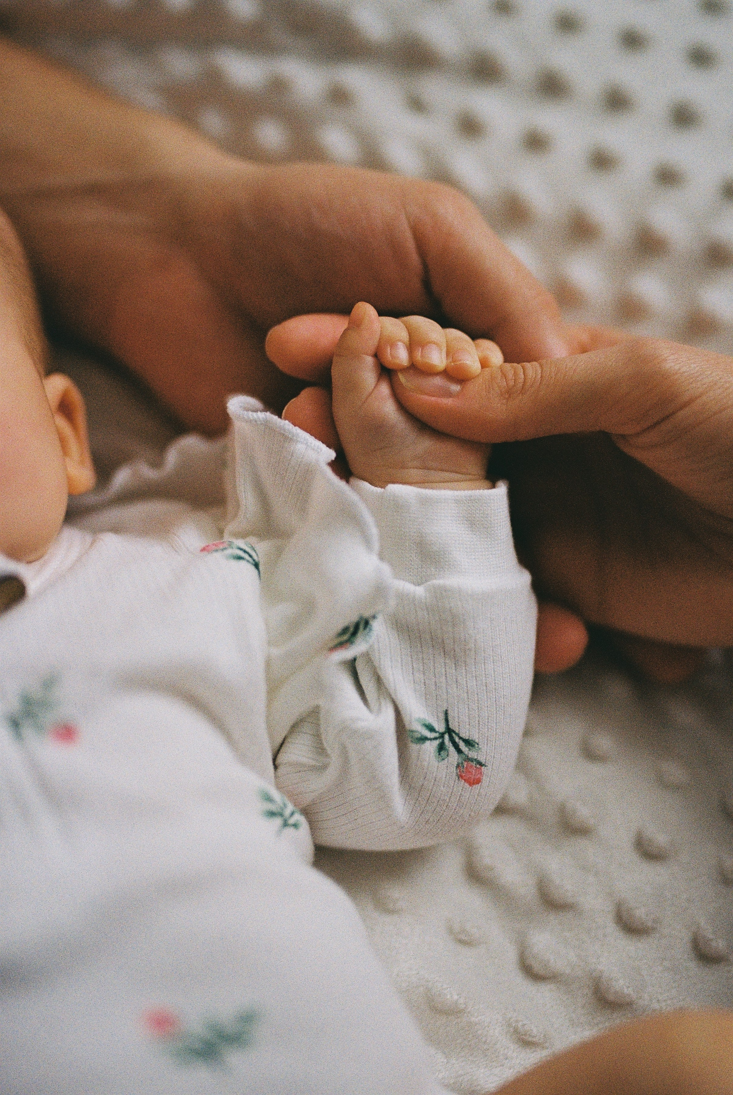 Галина, Денис и их дочка (35 мм). Фотограф в Екатеринбурге и Москве, Анна