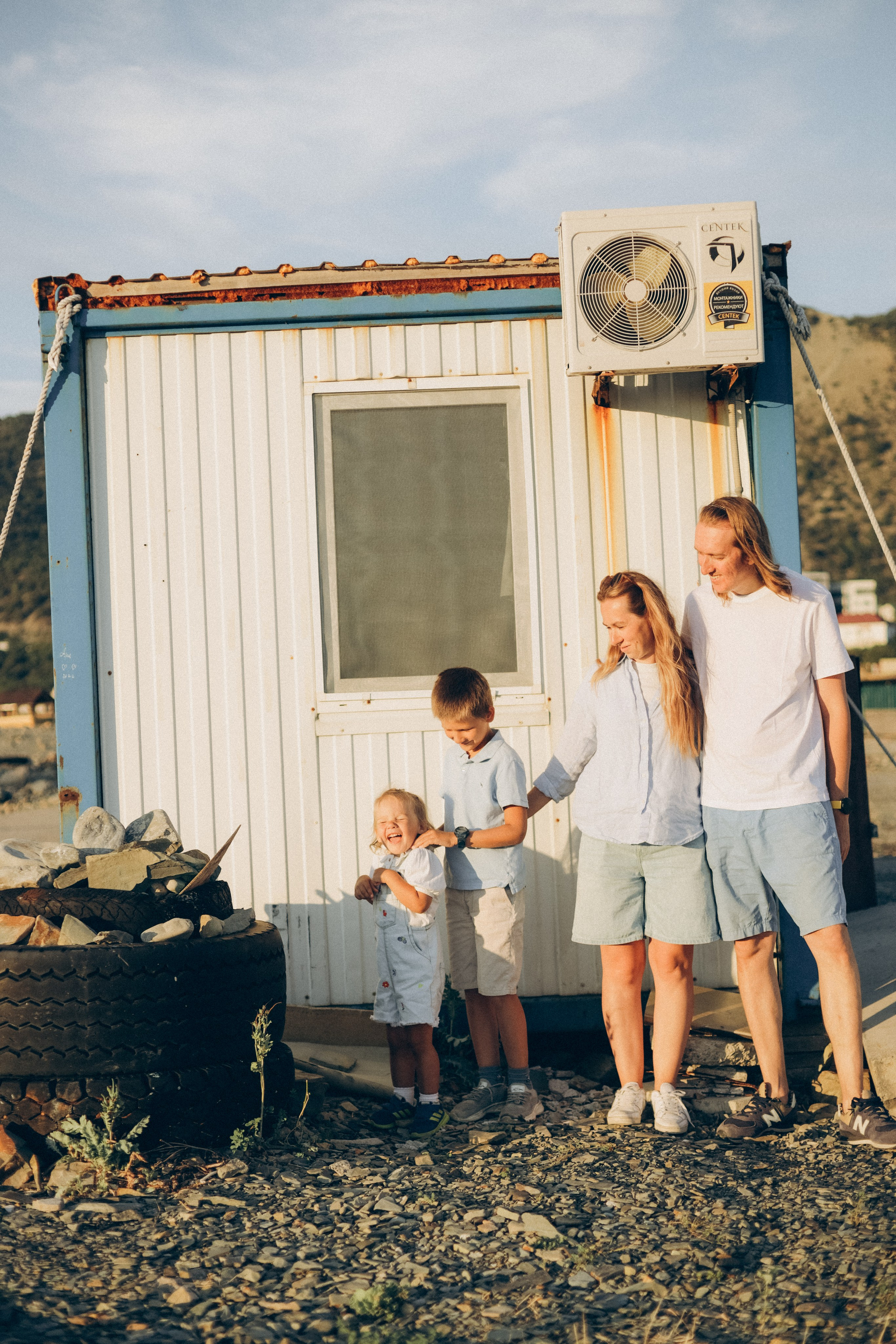 Татьяна, Алексей, Сергей и Аврора. Семейный фотограф Анапа