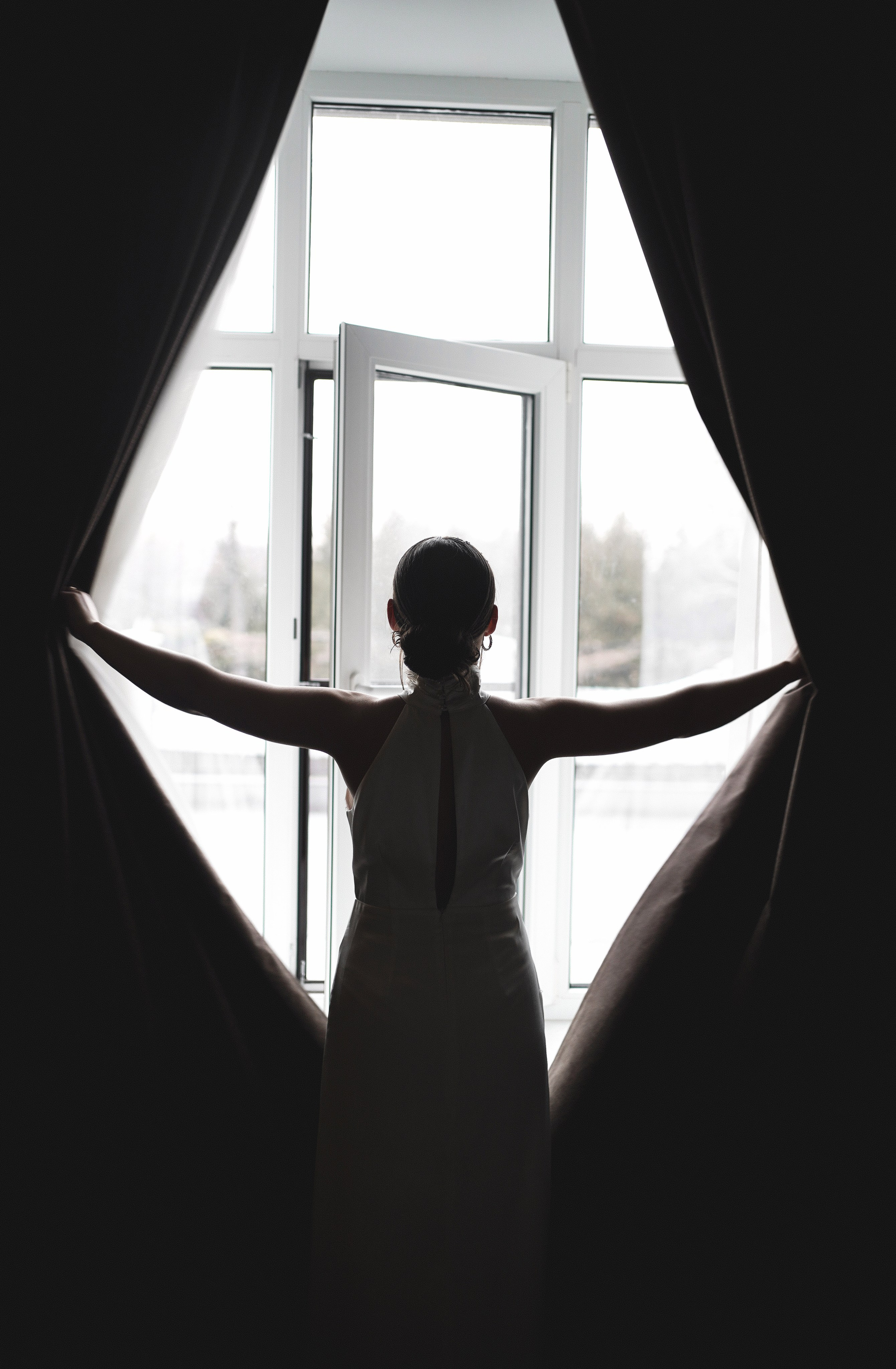 Утро невесты Алины в Графском парке. Свадебный фотограф в Ростове-на-Дону. Таинство Крещения и Венчания, семейные фотосессии. Алёна Чёботова