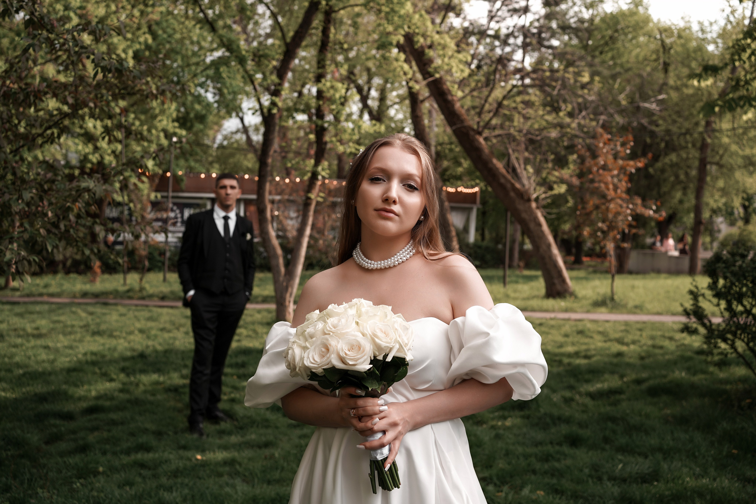 Свадебная прогулка Жанны и Рамиса в парке имени Октябрьской революции. Свадебный фотограф в Ростове-на-Дону. Таинство Крещения и Венчания, семейные фотосессии. Алёна Чёботова