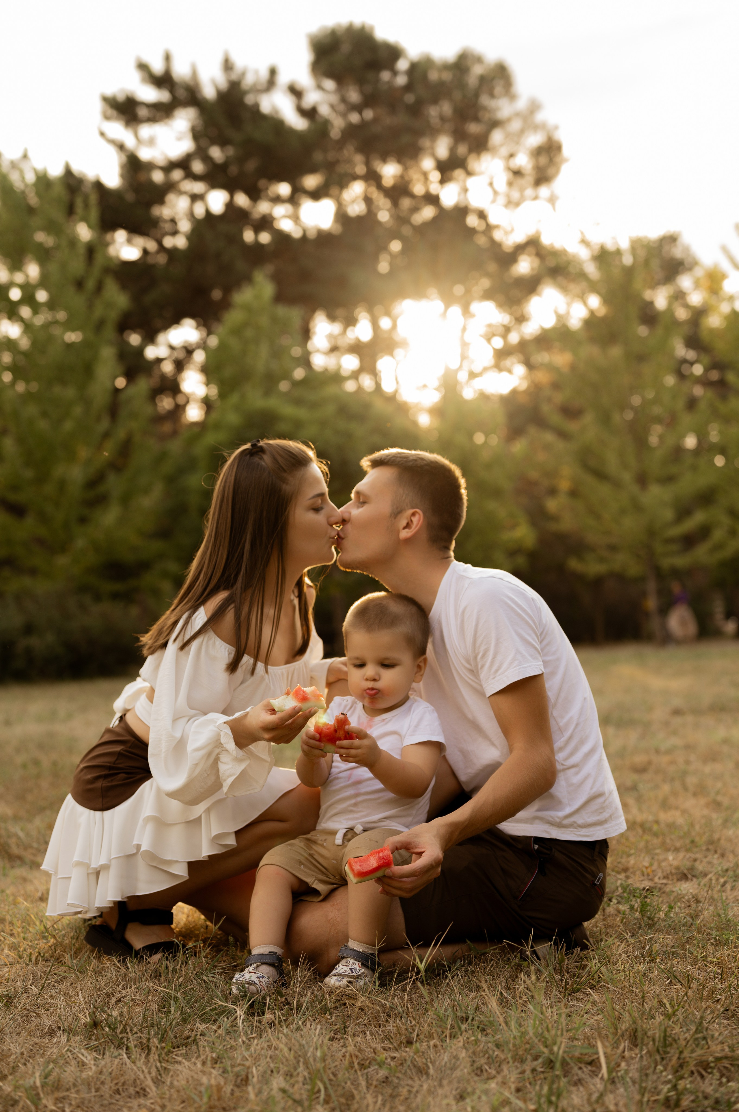 Летняя семейная фотосессия в парке. Свадебный и семейный фотограф в Краснодаре Алина Мельник
