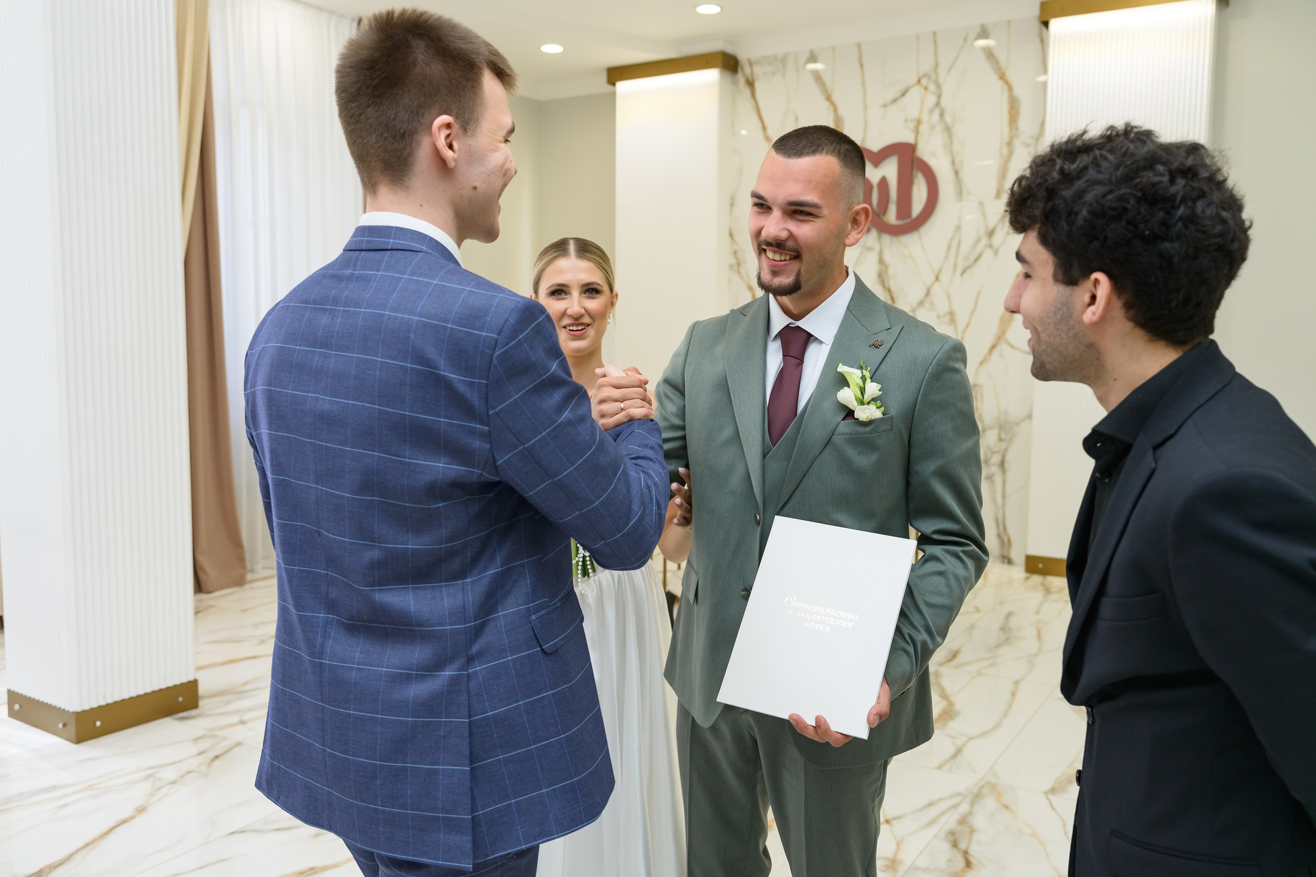 Свадебная фотосессия в отеле «Милан». Свадебный фотограф Москва Юрий Кульман