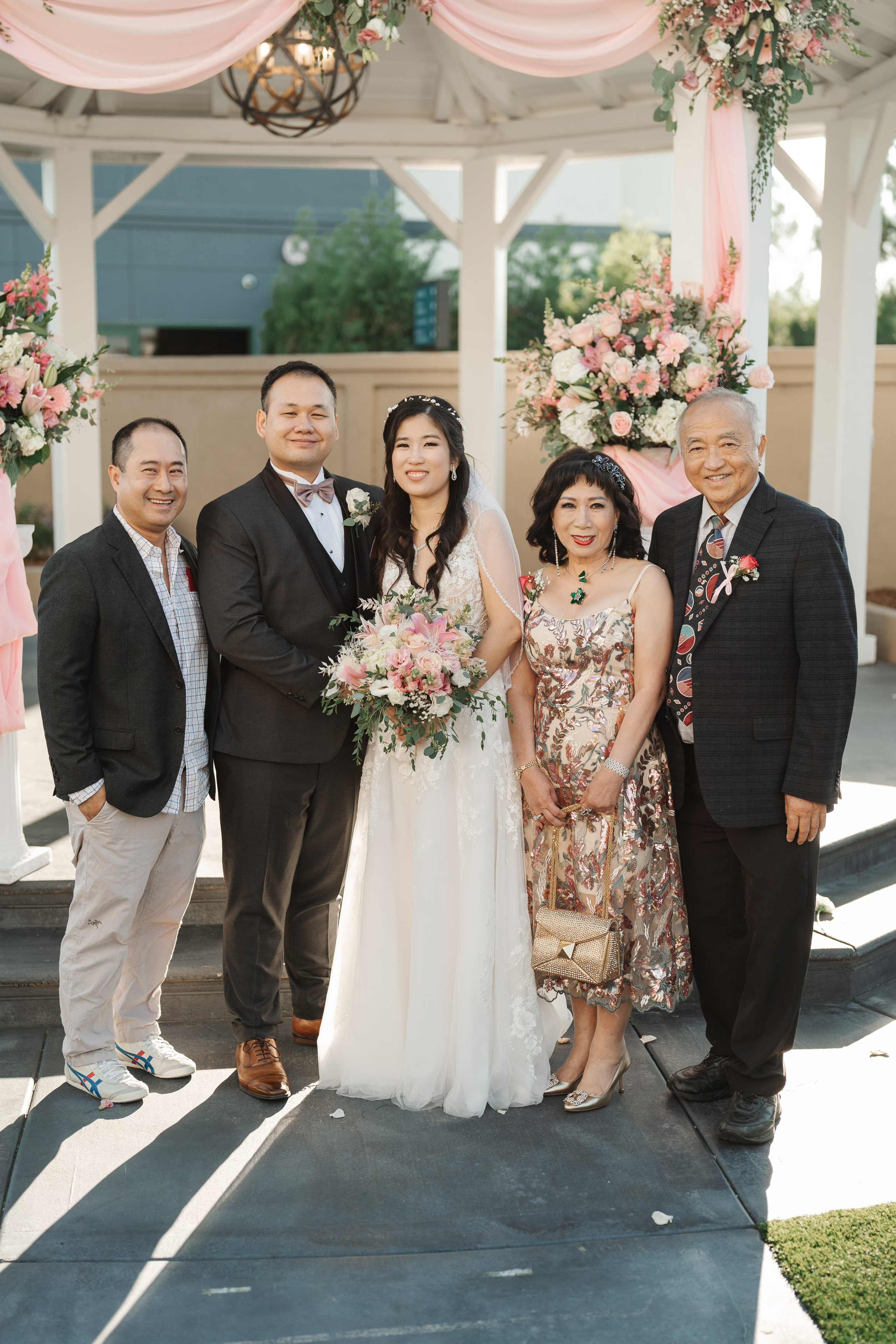 2025-08-16_AndreaChristopher. Ретушер Зенькевич Света