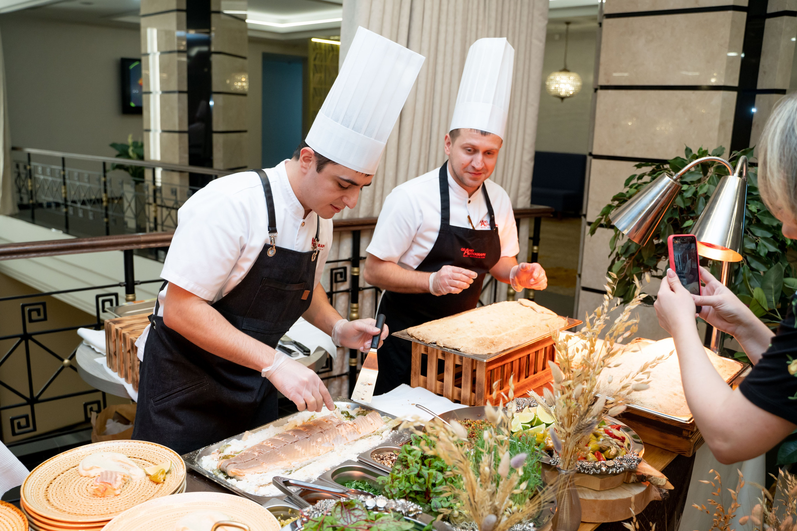 Битва Шефов в ресторане «Мед». Главная