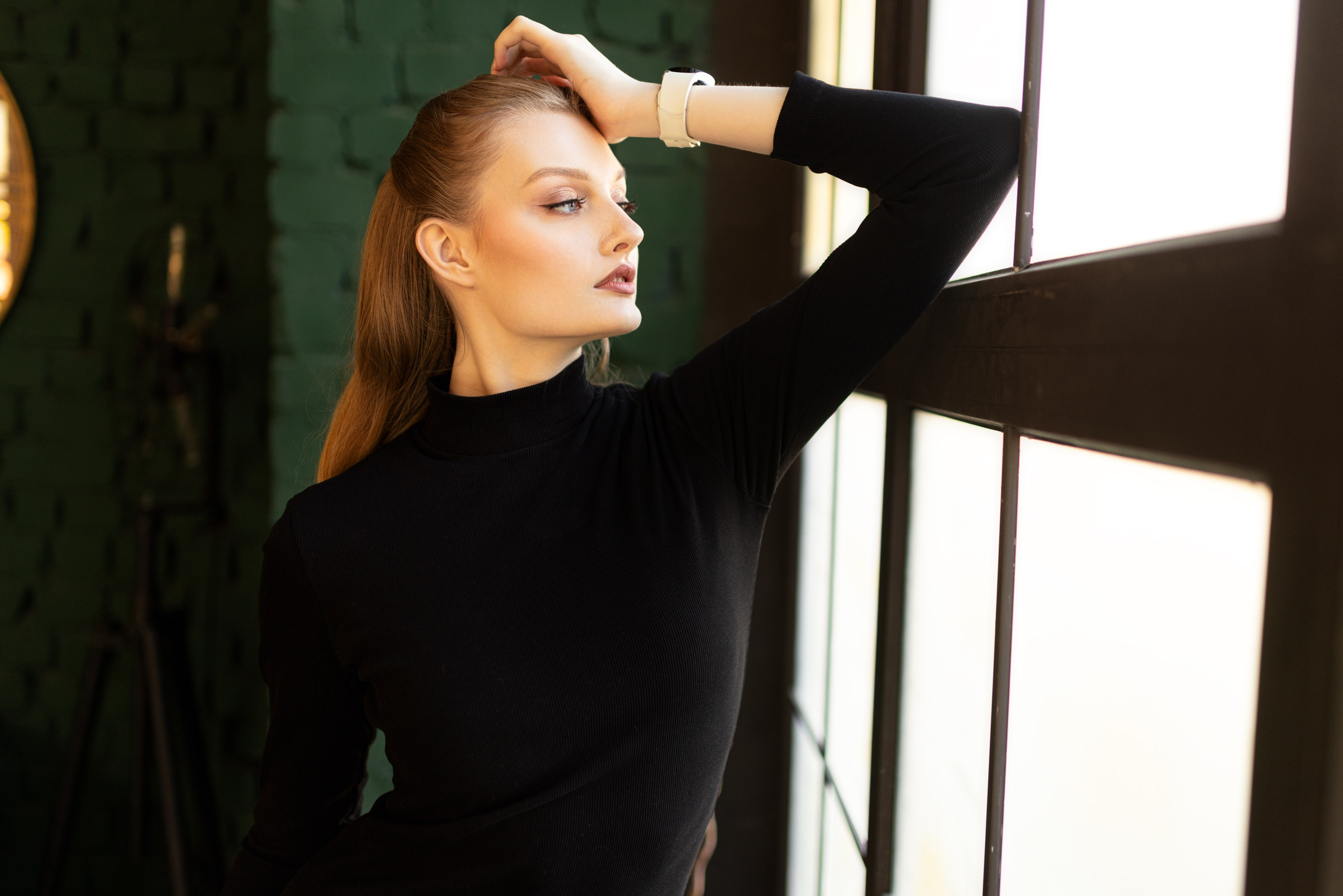 Студийная съемка с Викторией в интерьере в формате для «себя». Дмитрий Шульгин, портретный фотограф в Воронеже