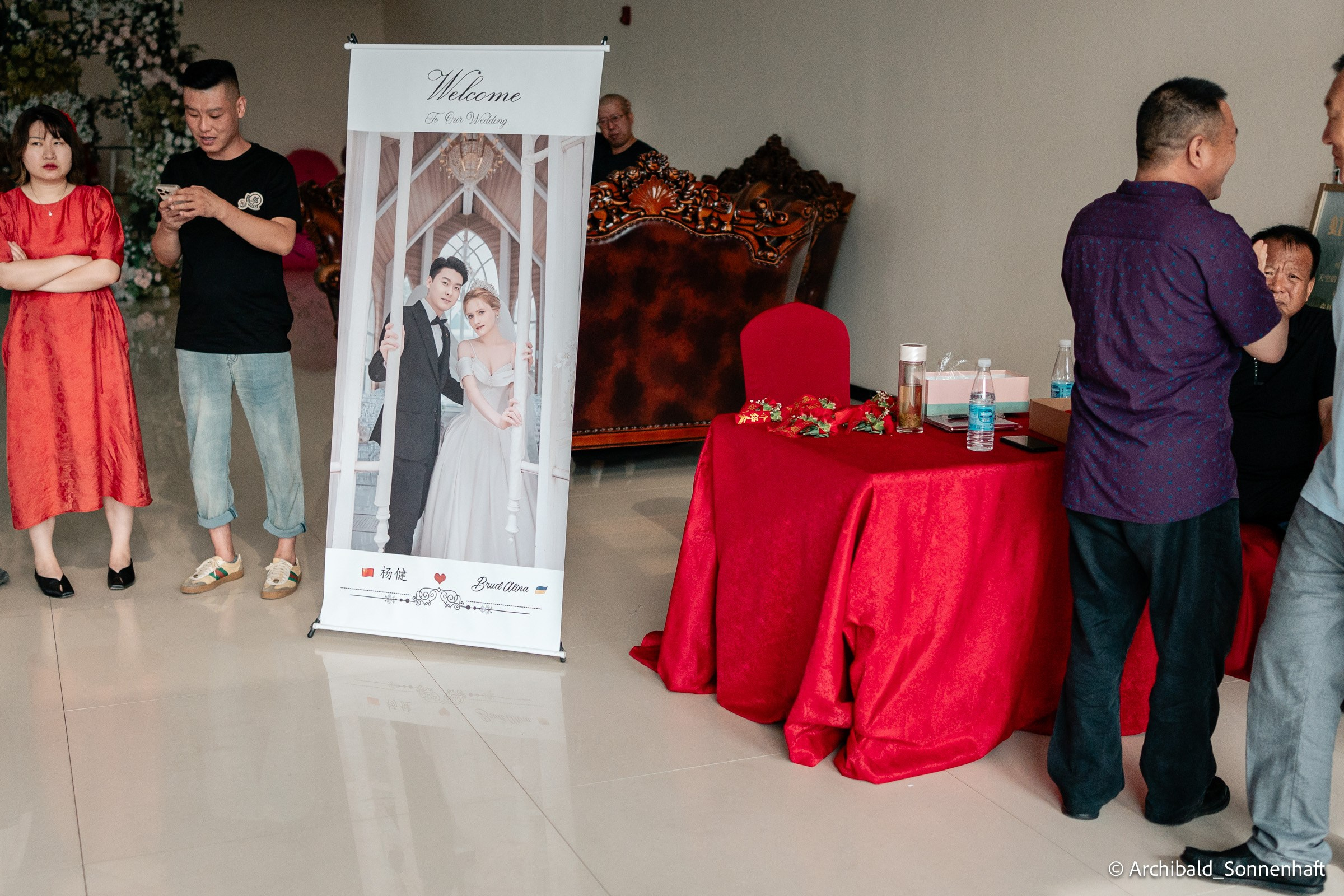 Chinese Wedding in China. Photographer in Guangzhou, China. Archibald Sonnenhaft