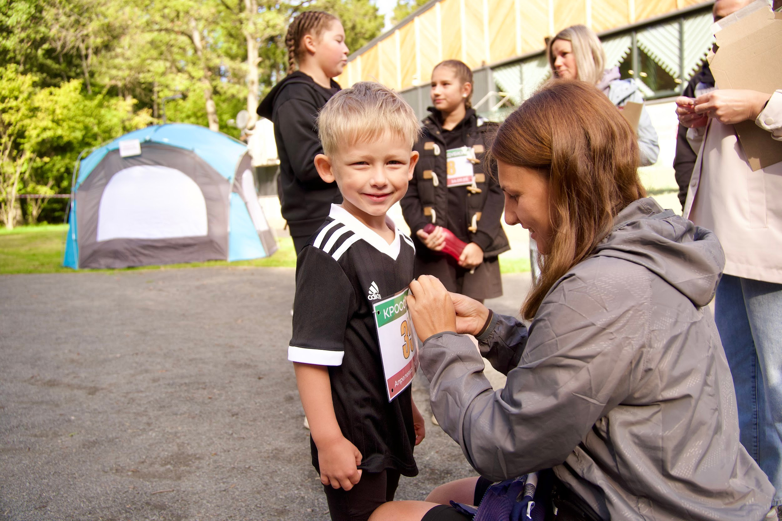 Забег в парке «Дубки». Кафе «БЕЛКА НАШЕПТАЛА». Ну оооочень концептуальное кафе