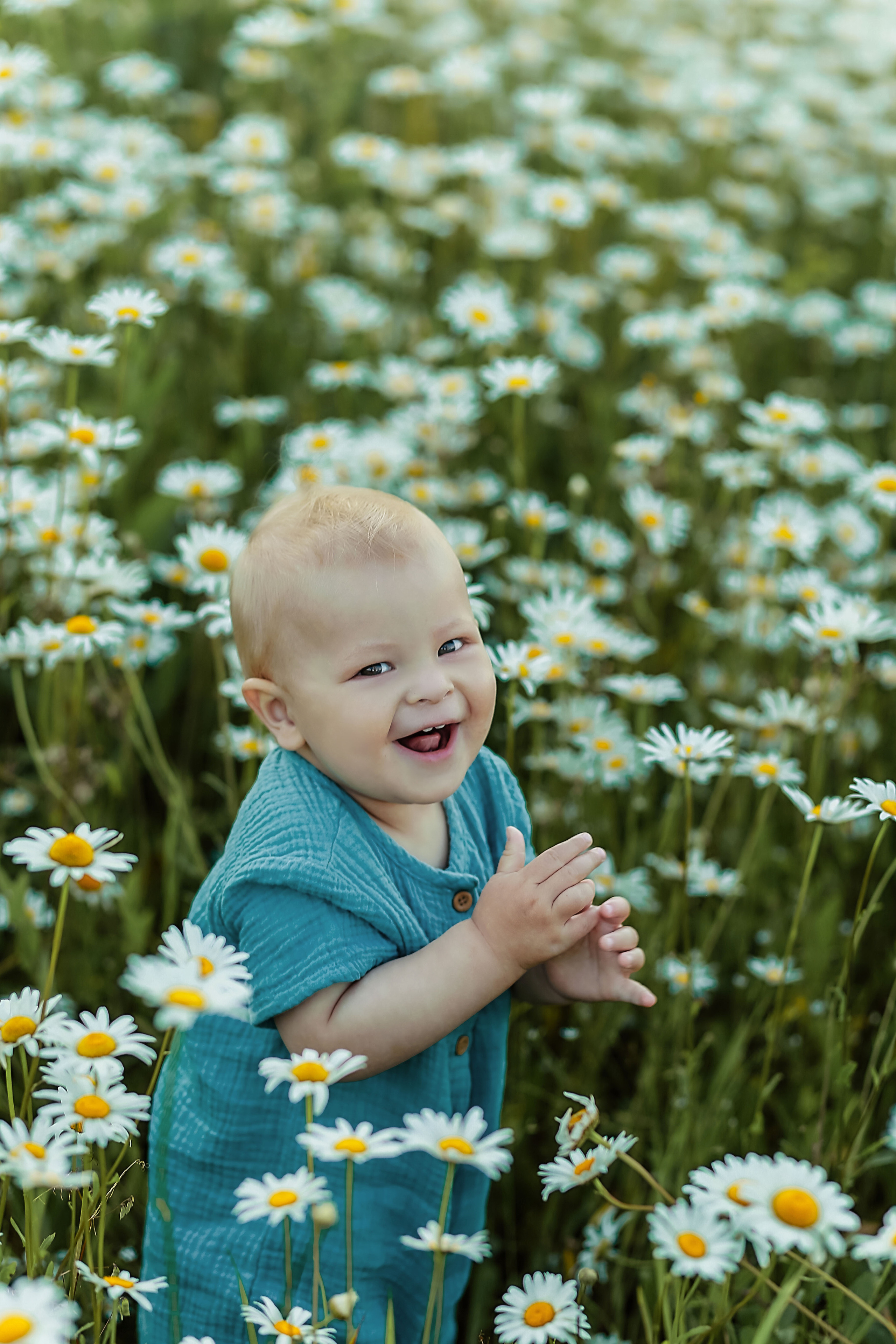 Фотосессия в ромашках. Иванова Ирина Свадебный и семейный фотограф г. Уфа