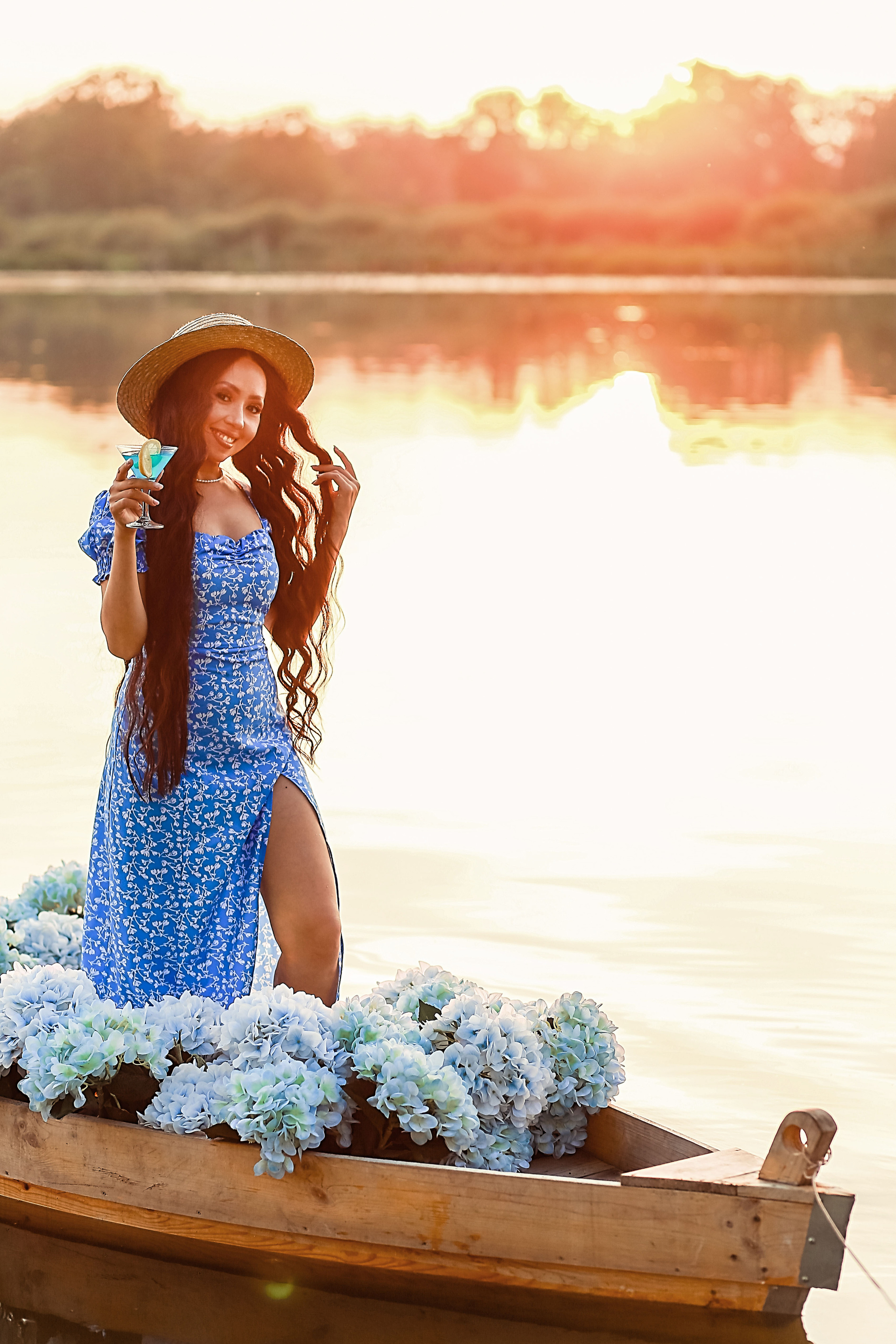 Фотосессия в поле пшеницы и фотосессия с лодкой. Иванова Ирина Свадебный и семейный фотограф г. Уфа